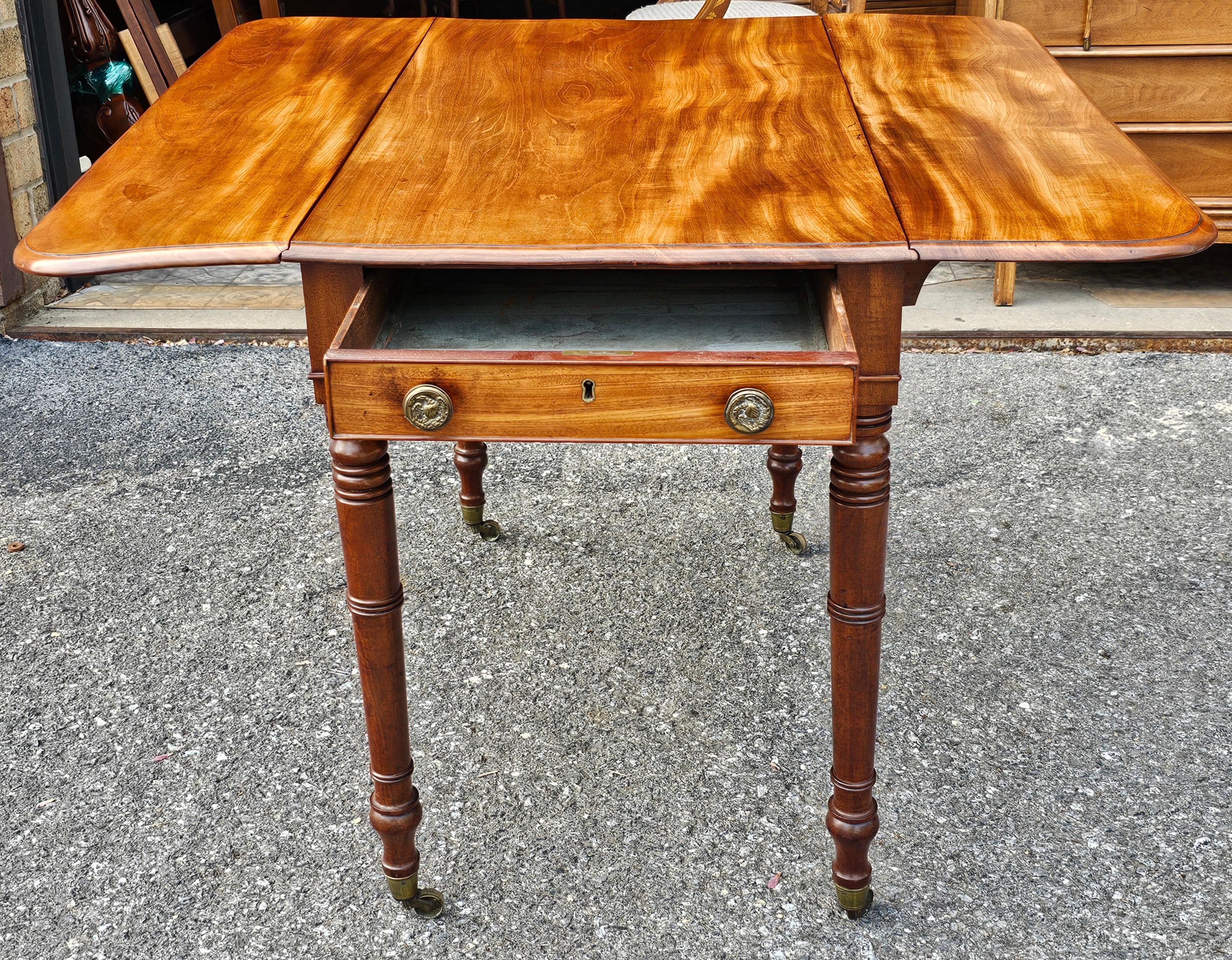 Late Federal Fruitwood Single Drawer Dropleaf Pembroke Table, Circa 1800s For Sale 5
