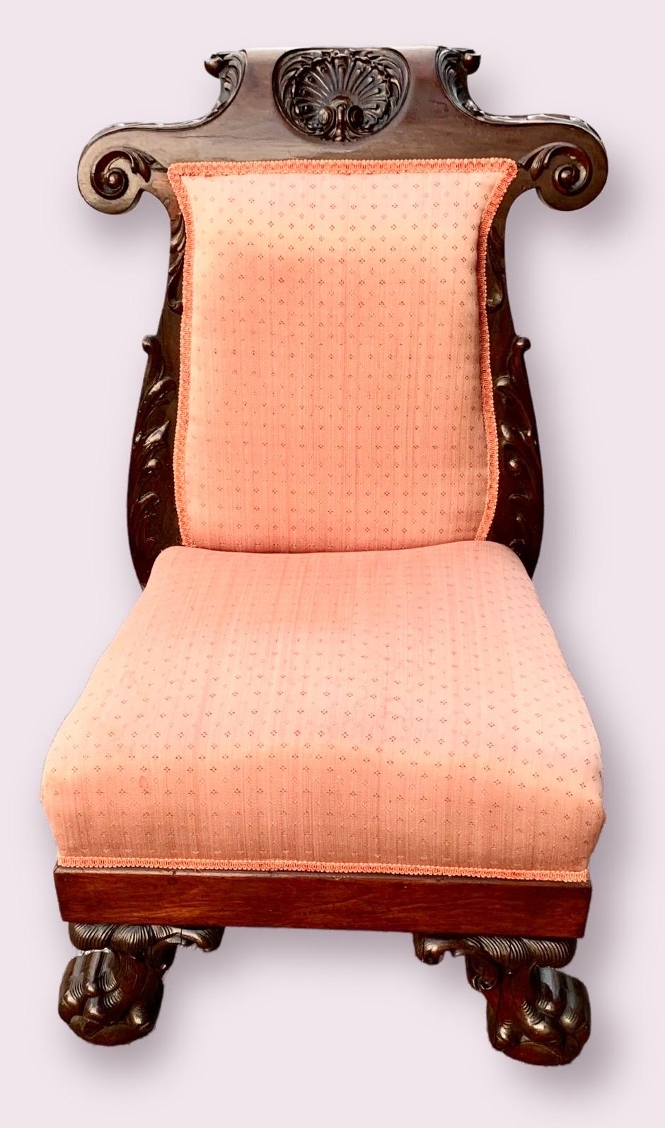 Spätfranzösischer viktorianischer Stuhl aus geschnitztem Nussbaumholz Prie Dieu  (Französisch) im Angebot