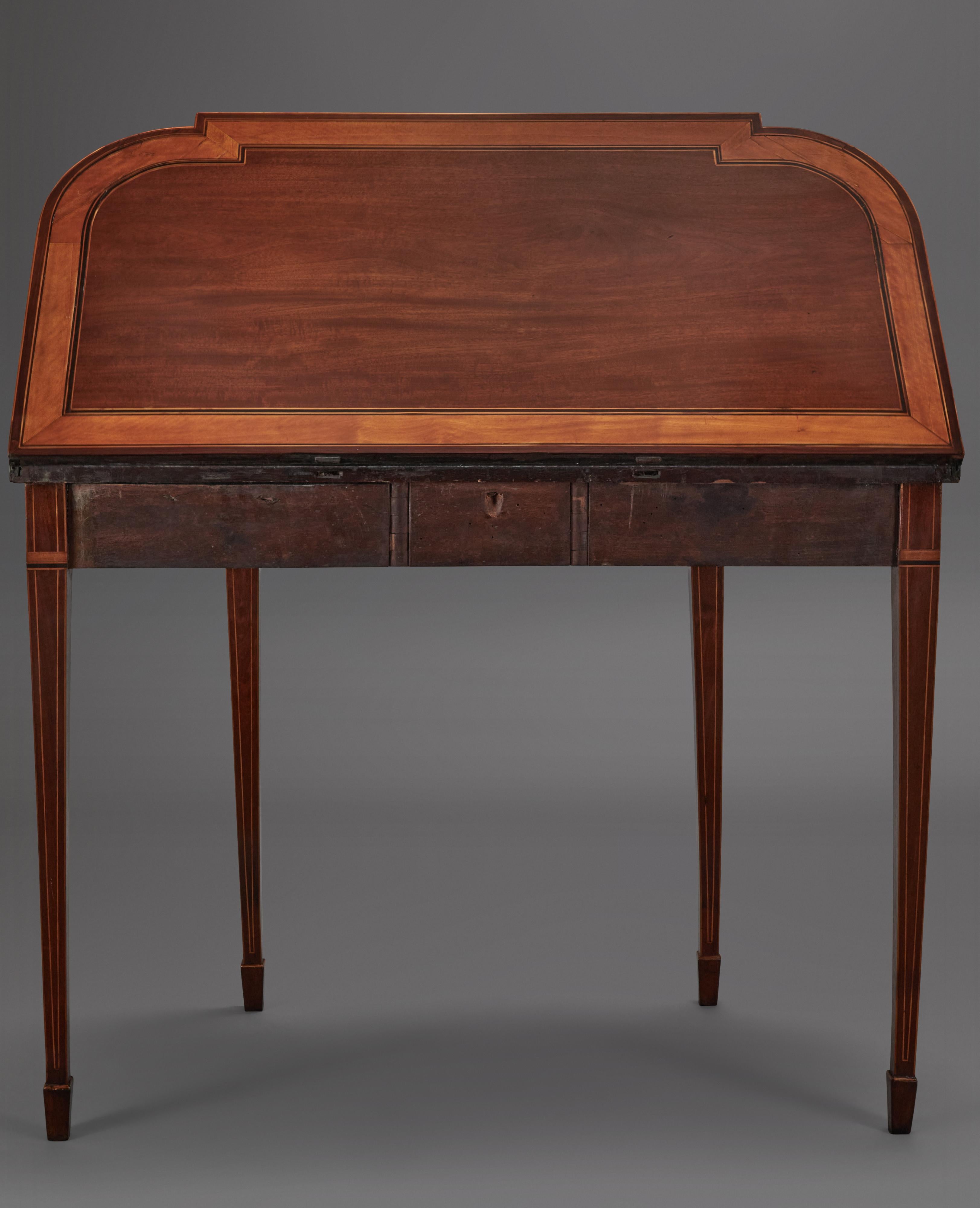 Late George III Card Table In Good Condition For Sale In Hudson, NY