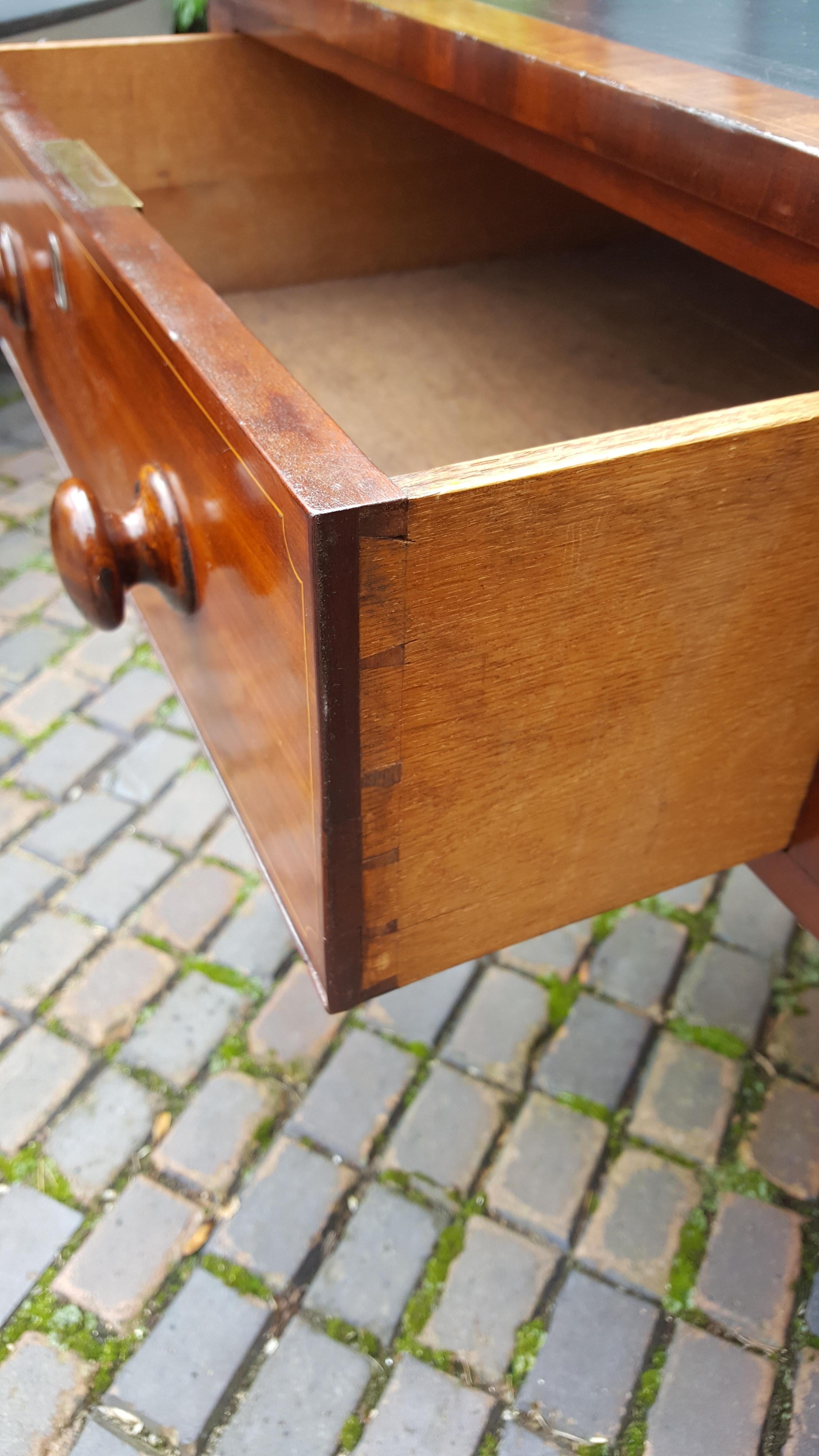 Late George III Mahogany Desk In Good Condition For Sale In Altrincham, GB