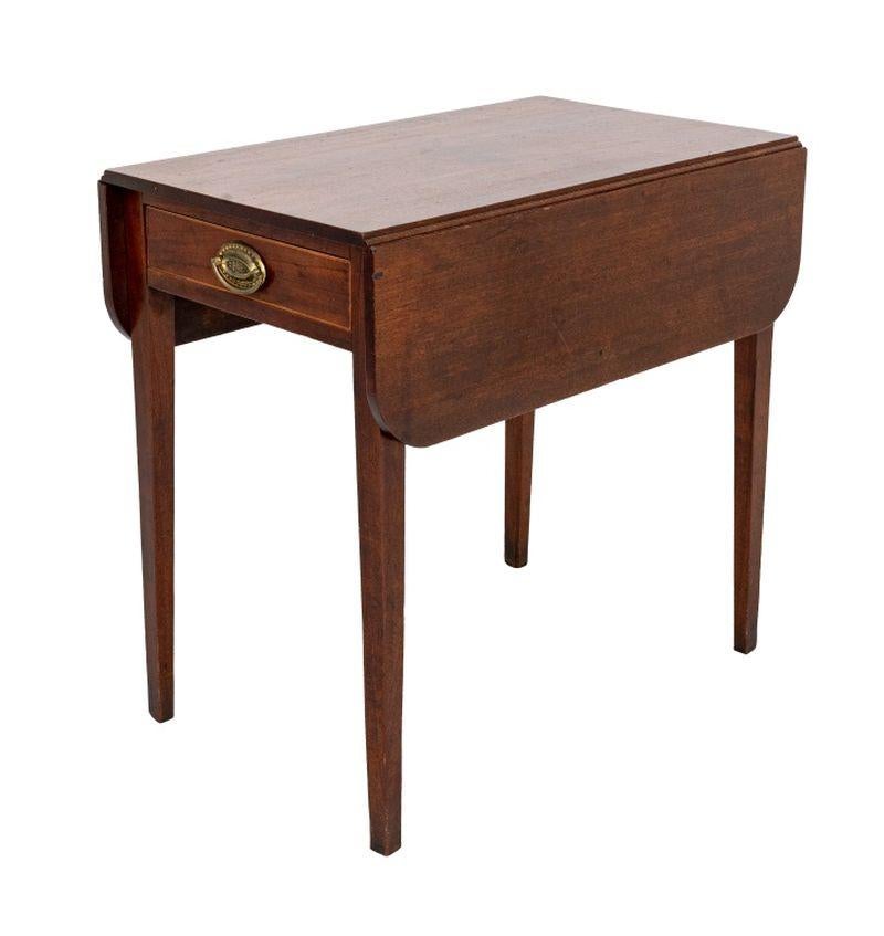 19th Century Late George III Mahogany Pembroke Table For Sale
