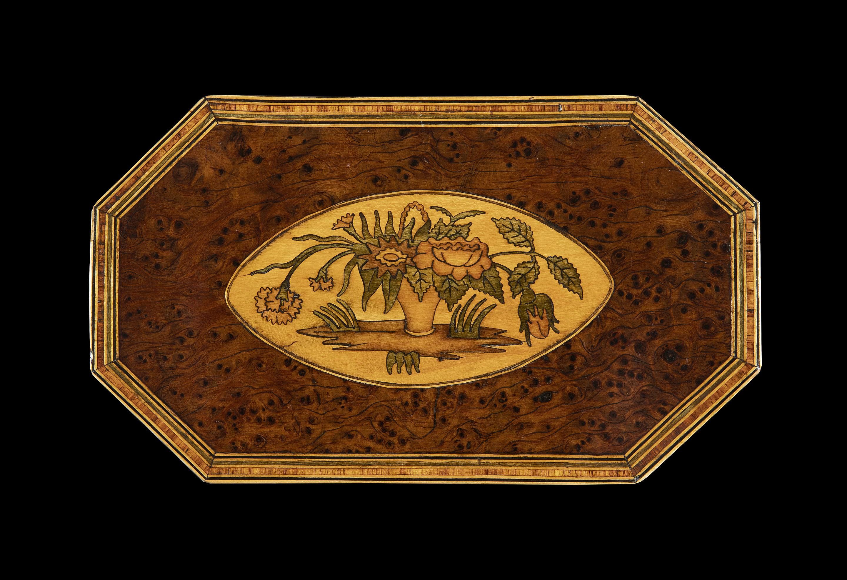 Late George III Period Burr Yew Inlaid Floral Marquetry Octagonal Tea Caddy In Good Condition For Sale In Bradford on Avon, GB