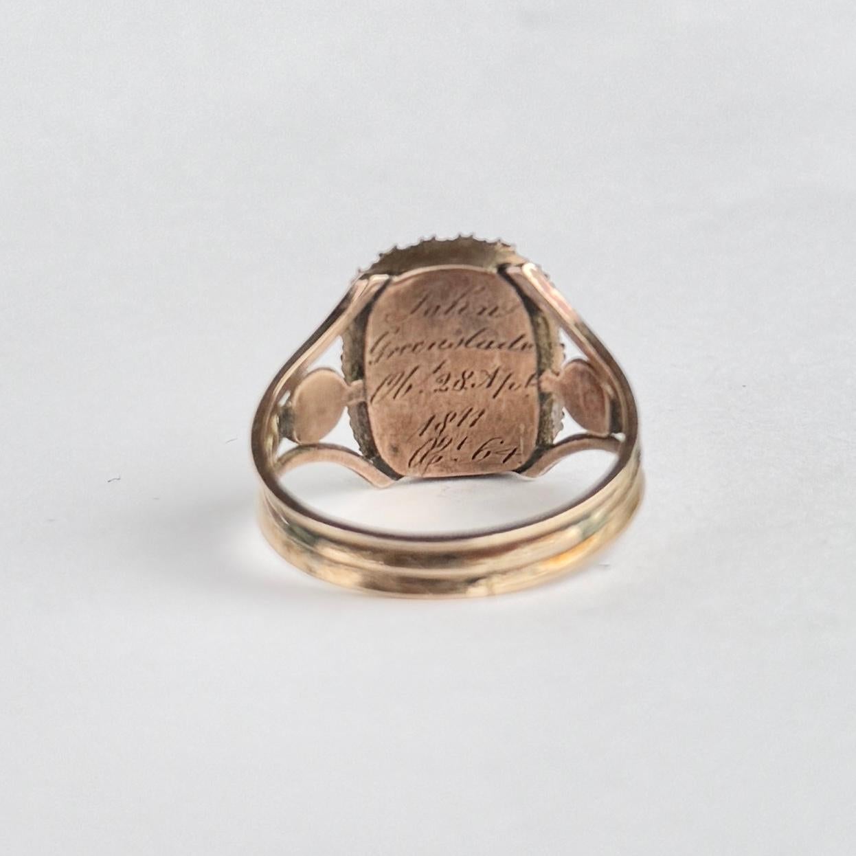 Late Georgian 9 Carat Gold Pearl Cluster Locket Ring In Good Condition For Sale In Chipping Campden, GB