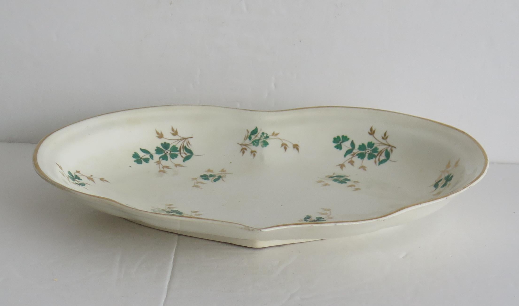 Hand-Painted Late Georgian Derby Desert Dish Heart Shaped Porcelain Gilded Ptn, Circa 1825 For Sale