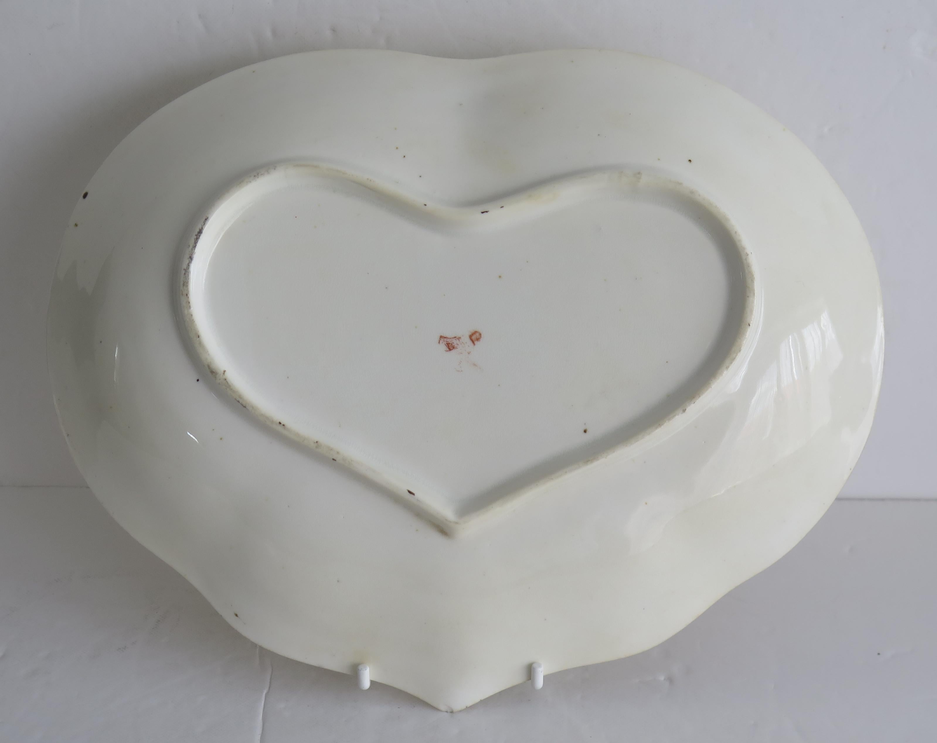 19th Century Late Georgian Derby Desert Dish Heart Shaped Porcelain Gilded Ptn, Circa 1825 For Sale