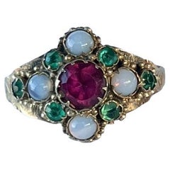 Bague en or 9 carats, émeraude, tourmaline et opale de la fin de l'époque géorgienne
