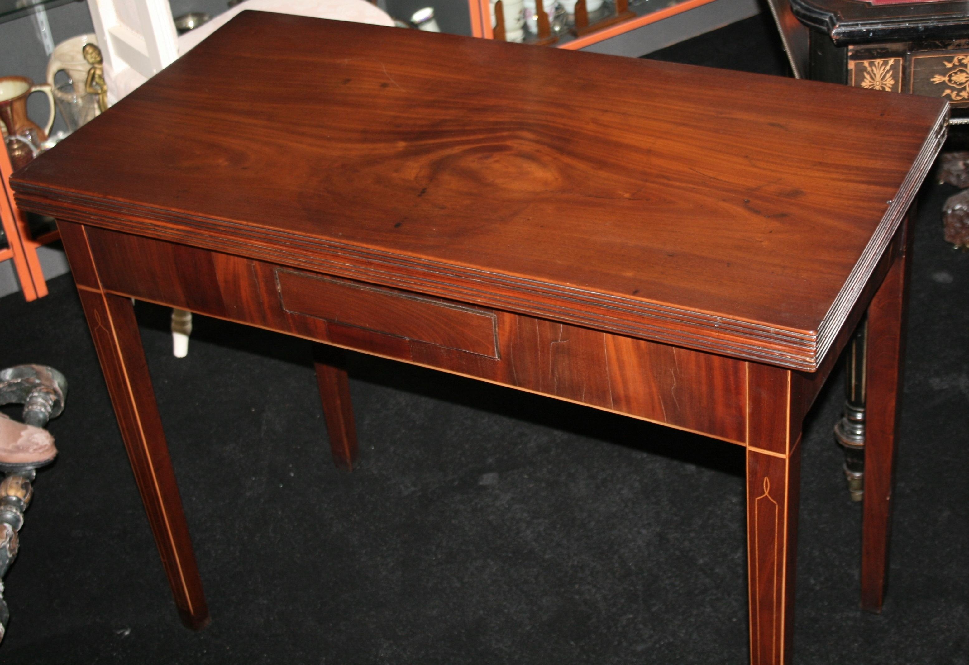 Late Georgian Inlaid Mahogany Card Table In Good Condition For Sale In Worcester, Worcestershire