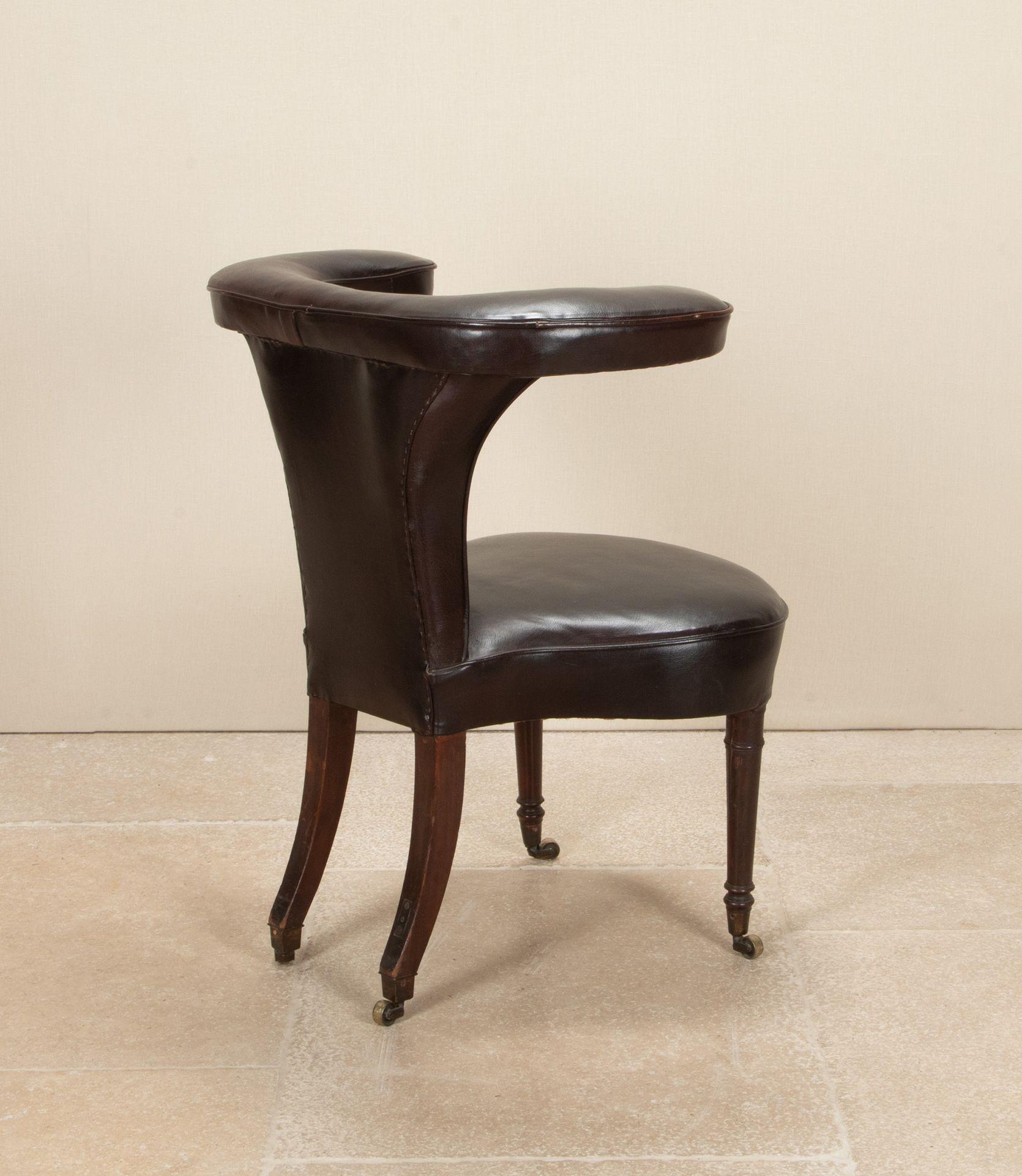 Silla de lectura georgiana tardía de caoba y cuero Georgiano en venta