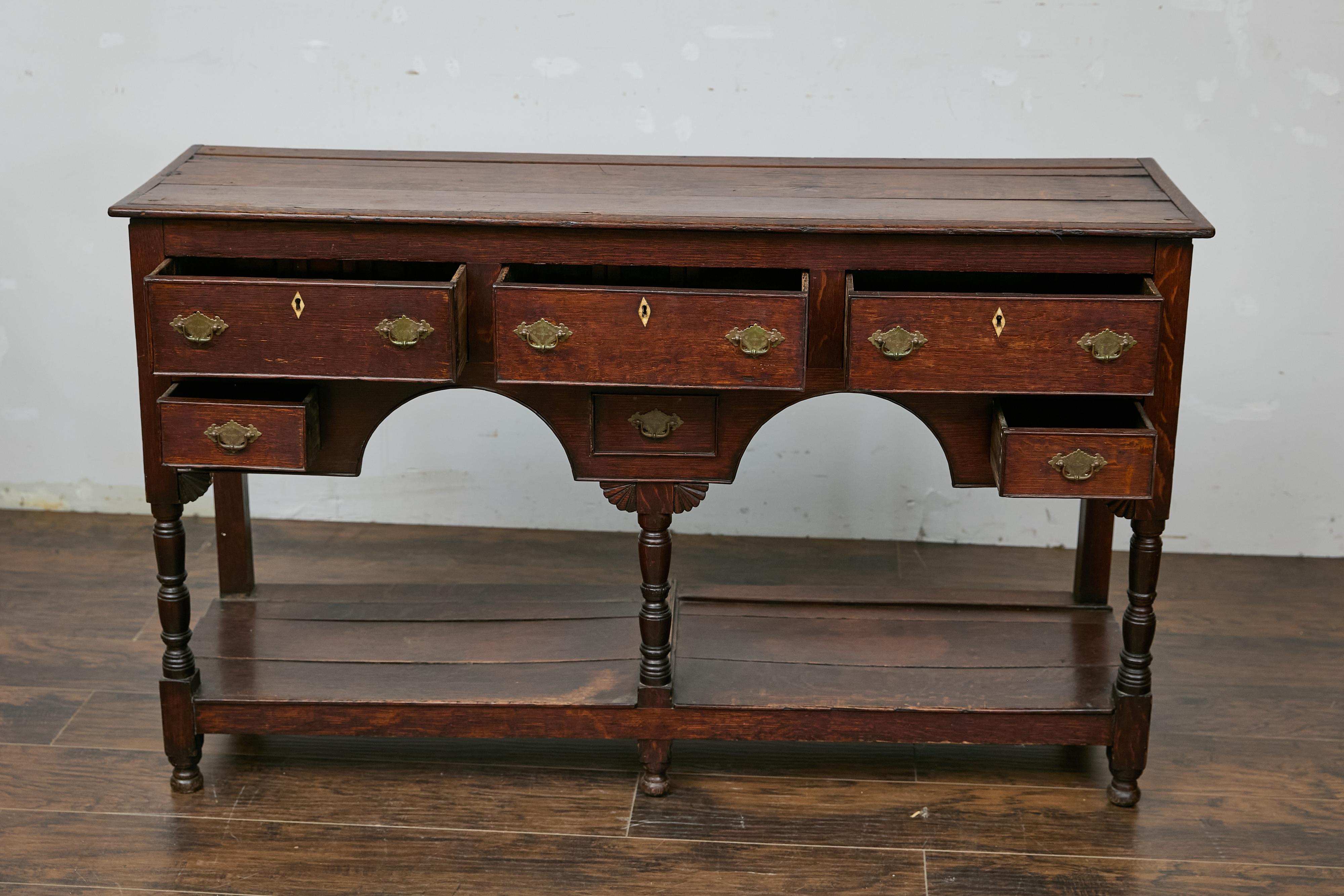 Base per comò del XIX secolo in Oak Oak tardo georgiano con ferramenta in ottone Chippendale in vendita 5