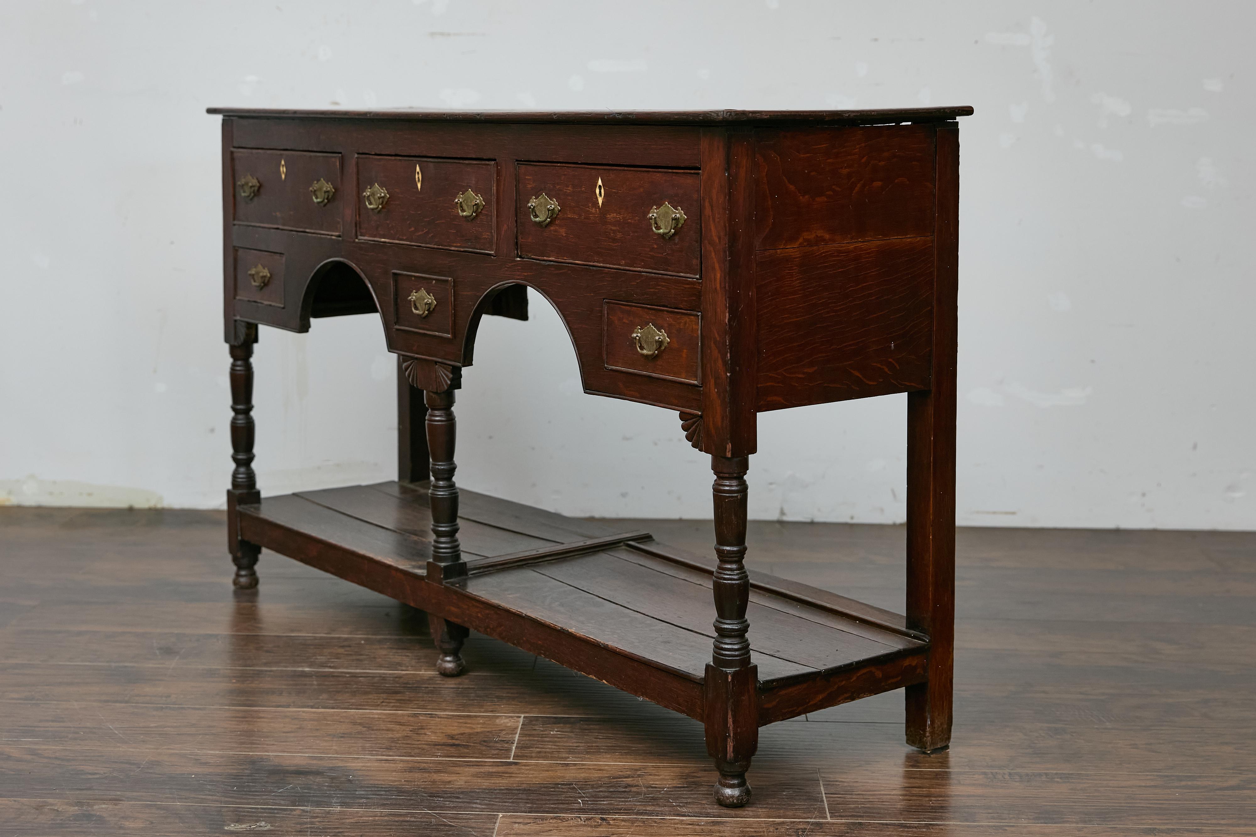 Base per comò del XIX secolo in Oak Oak tardo georgiano con ferramenta in ottone Chippendale in vendita 6