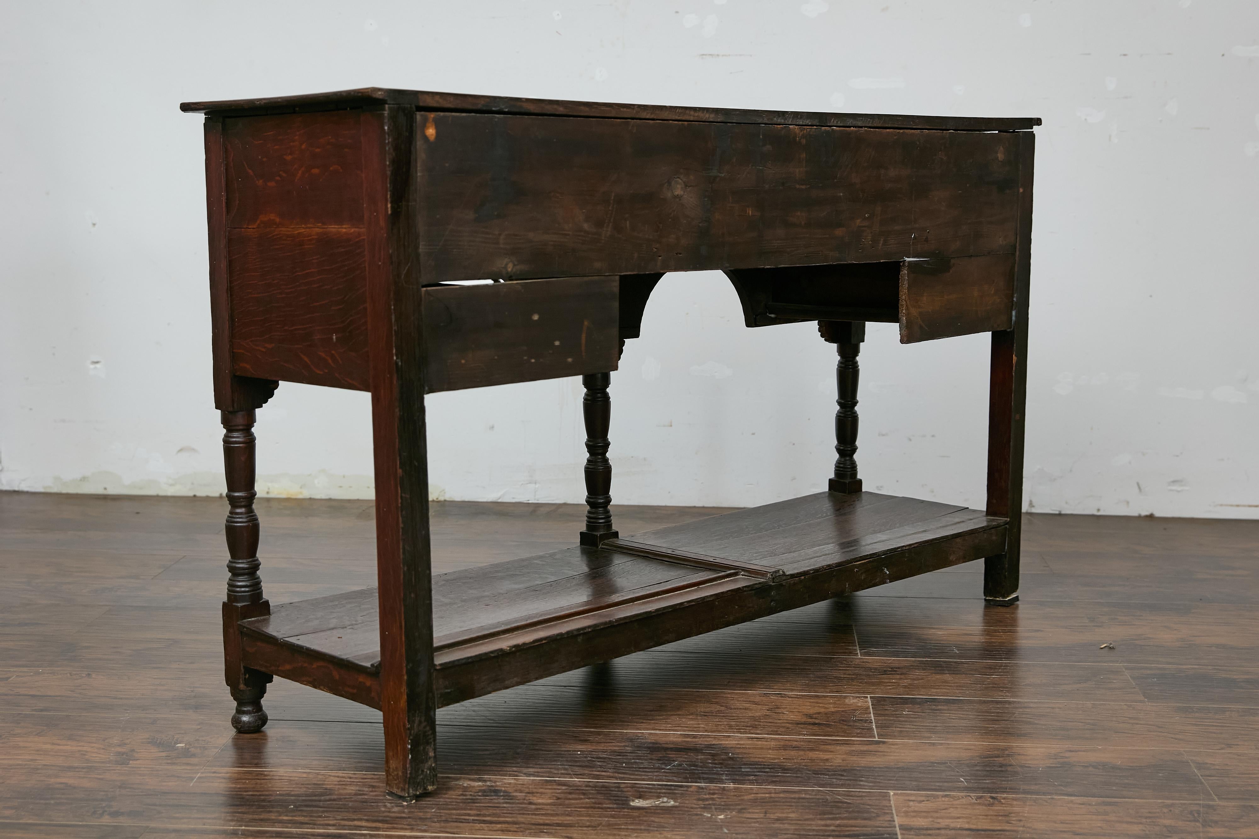 Base per comò del XIX secolo in Oak Oak tardo georgiano con ferramenta in ottone Chippendale in vendita 8
