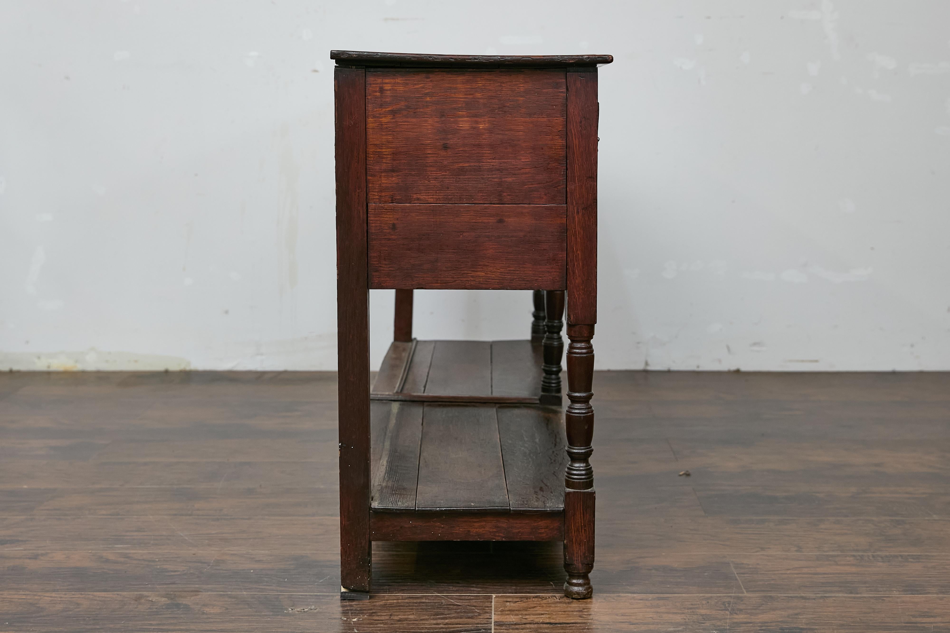 Base per comò del XIX secolo in Oak Oak tardo georgiano con ferramenta in ottone Chippendale in vendita 2