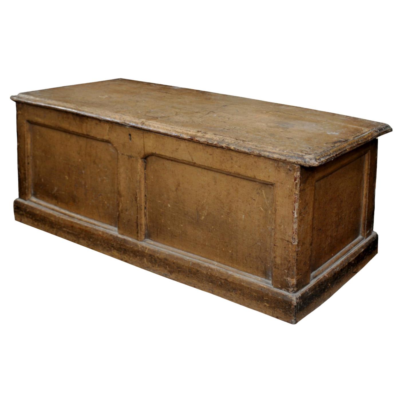 Antique and Vintage Blanket Chests 874 For Sale at 1stdibs Page 2