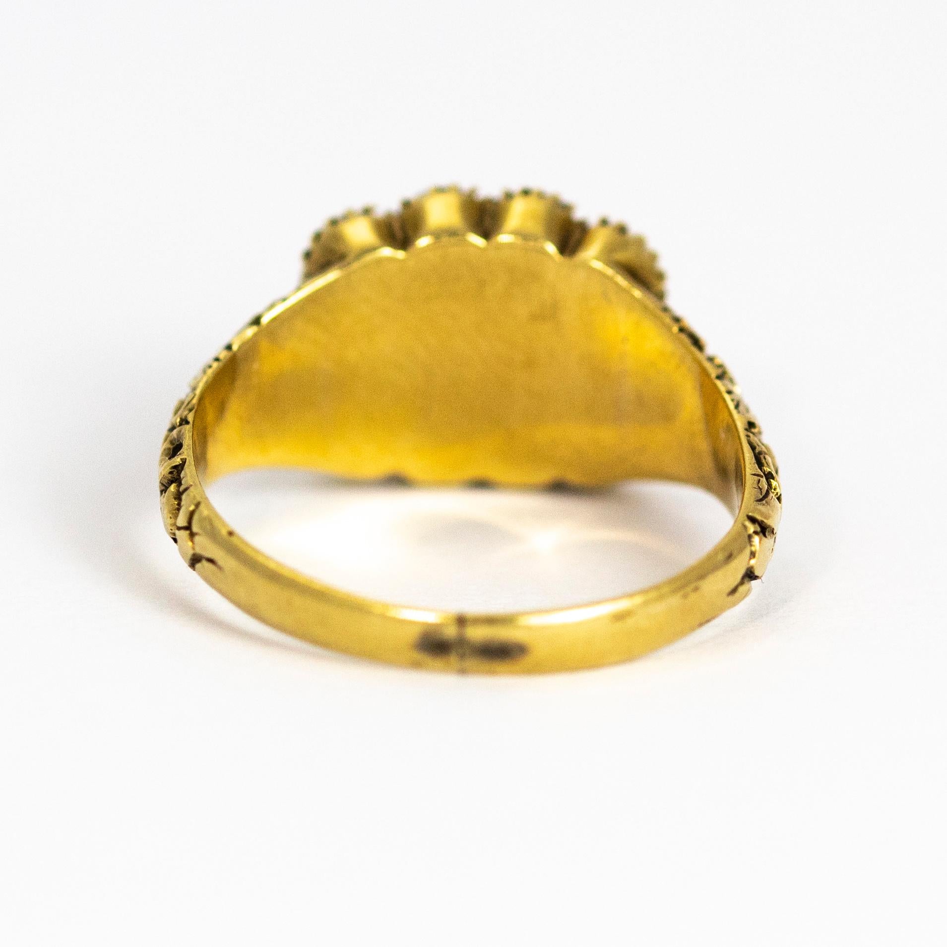 Spätgeorgianischer Trauerring aus 9 Karat Gold mit Perlen und Kristall im Zustand „Gut“ im Angebot in Chipping Campden, GB