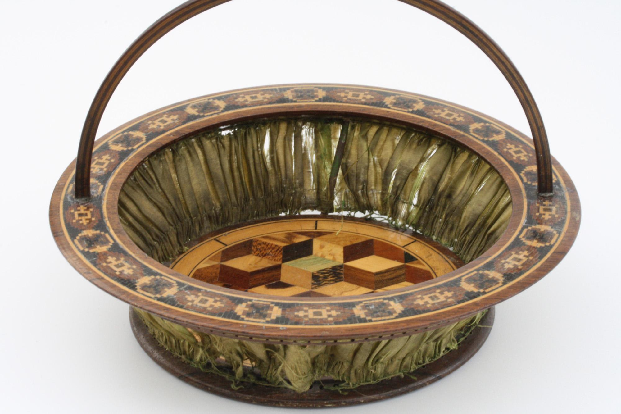 Late Georgian Rare Tunbridgeware Wood and Silk Sewing Basket For Sale 4