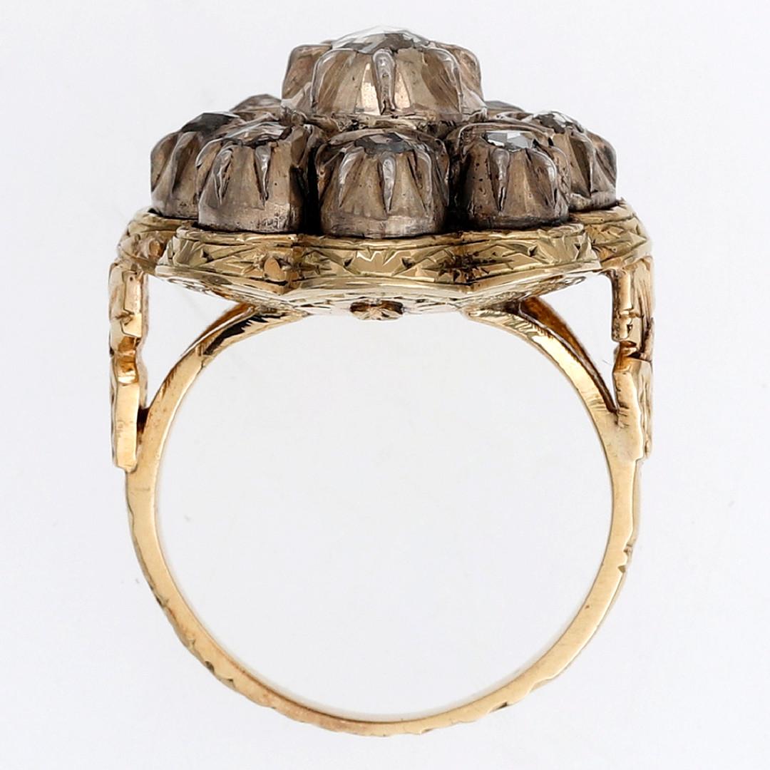 Late Georgian Rose Cut Diamond Cluster Ring (Europe Ca. 1830) For Sale 4