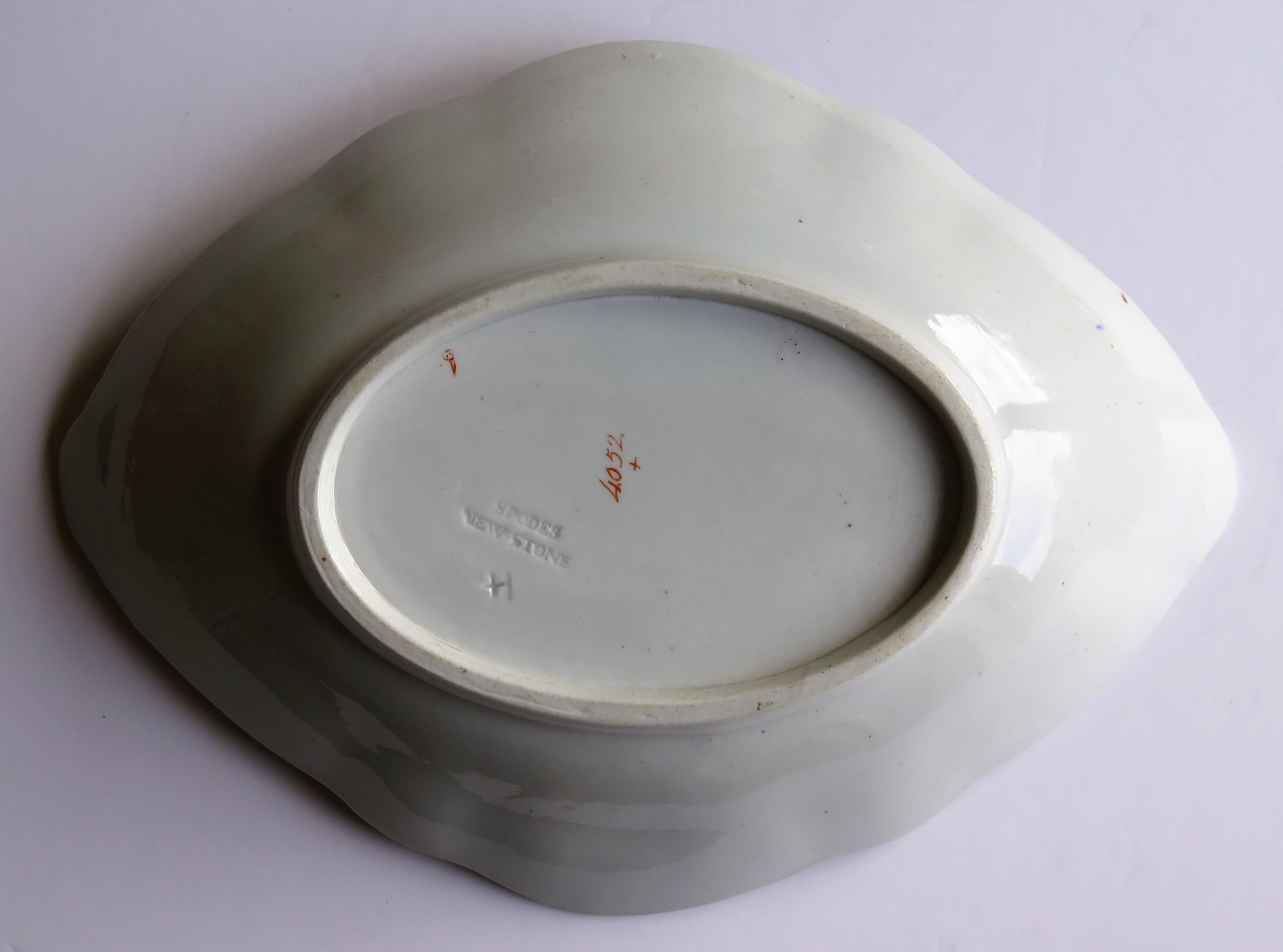 Late Georgian Spode Dish or Oval Plate finely enamelled Pattern 4052, circa 1820 4