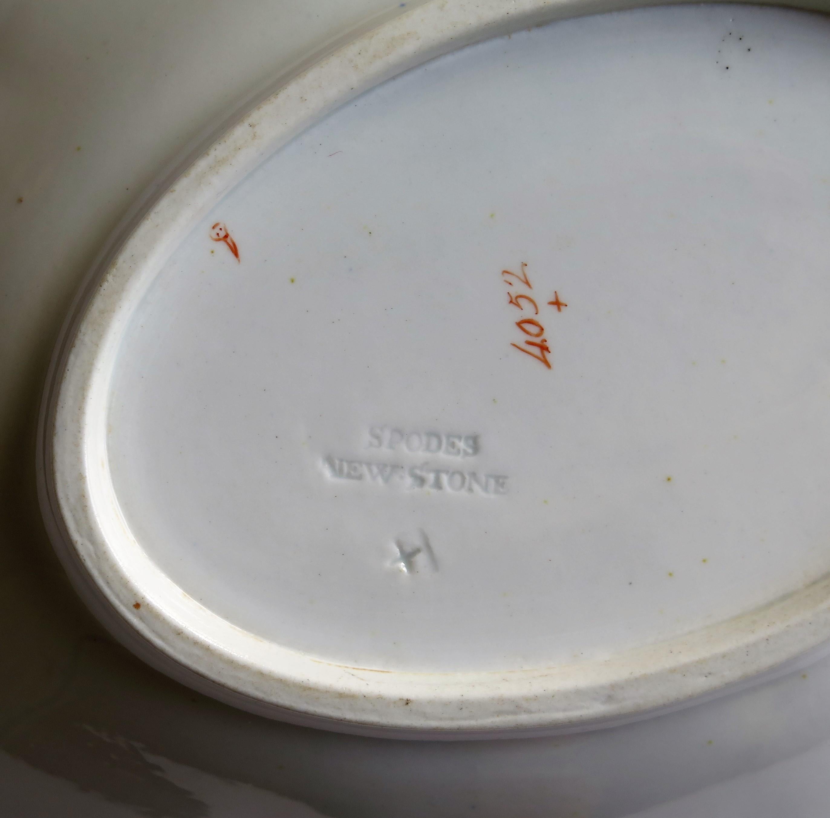 Late Georgian Spode Dish or Oval Plate finely enamelled Pattern 4052, circa 1820 5