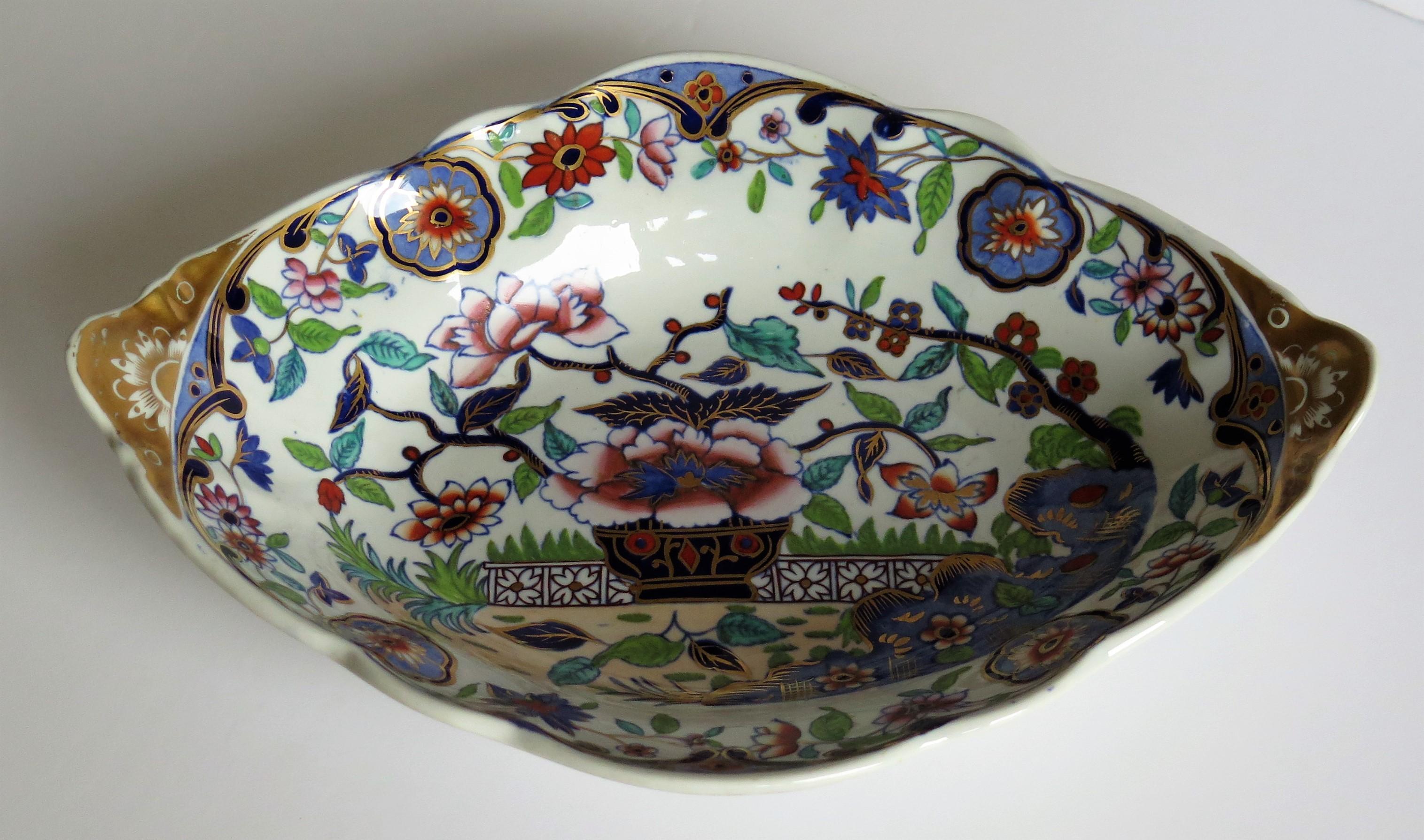 Chinoiserie Late Georgian Spode Dish or Oval Plate finely enamelled Pattern 4052, circa 1820