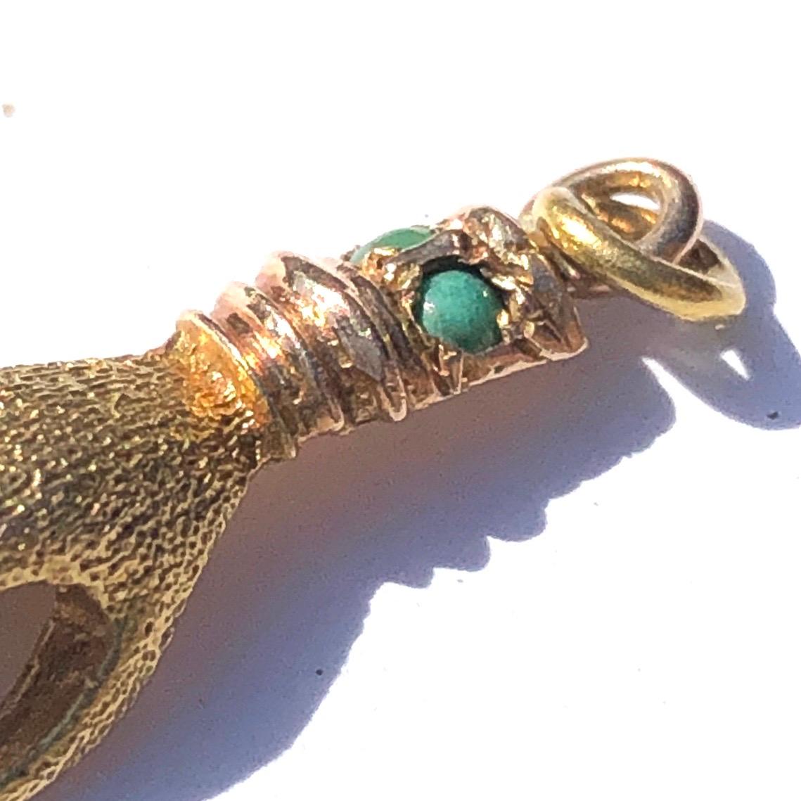 Late Georgian Turquoise and 15 Carat Gold Hand Charm In Good Condition For Sale In Chipping Campden, GB