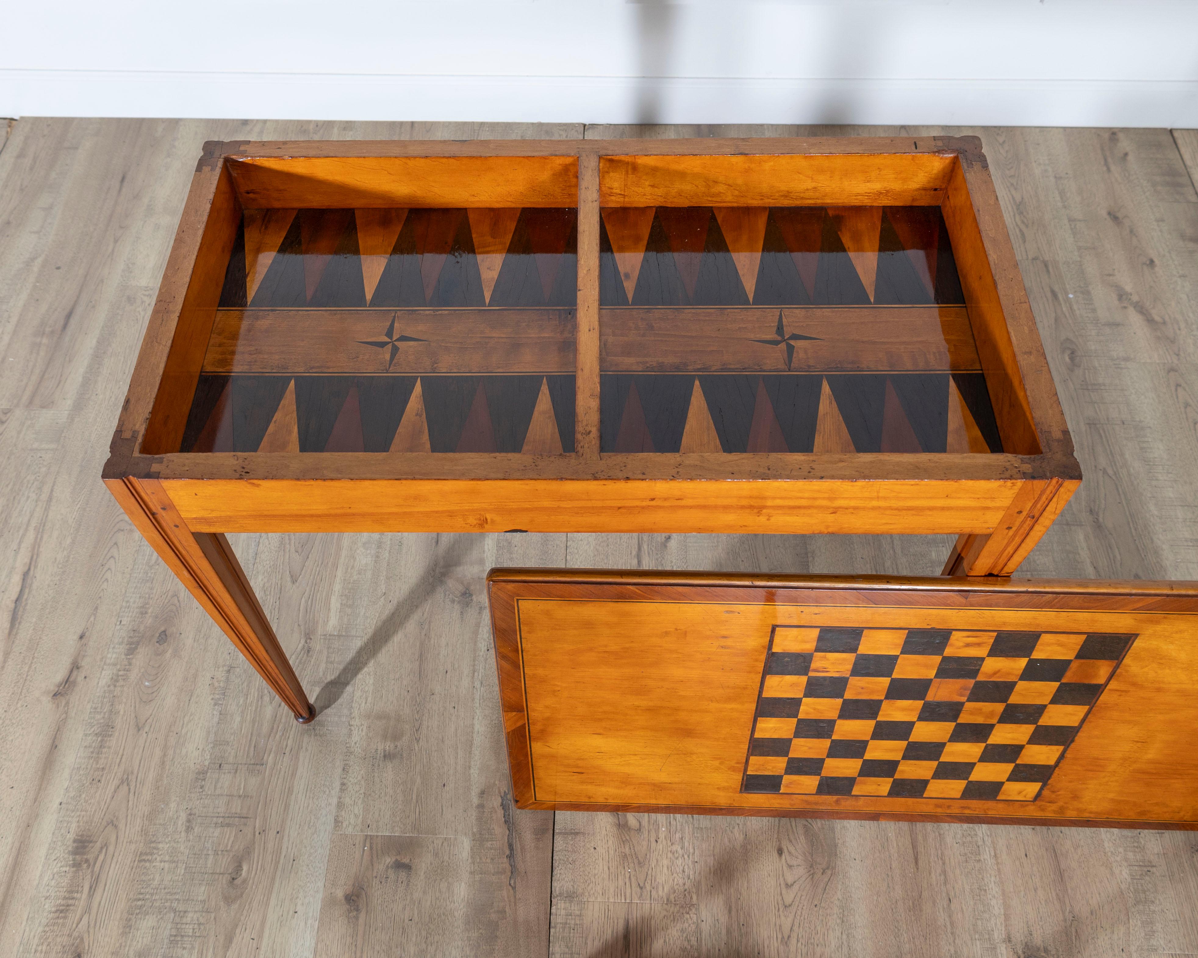 Late Gustavian Cherry and Nutwood Game Table with Checkerboard and Backgammon For Sale 4