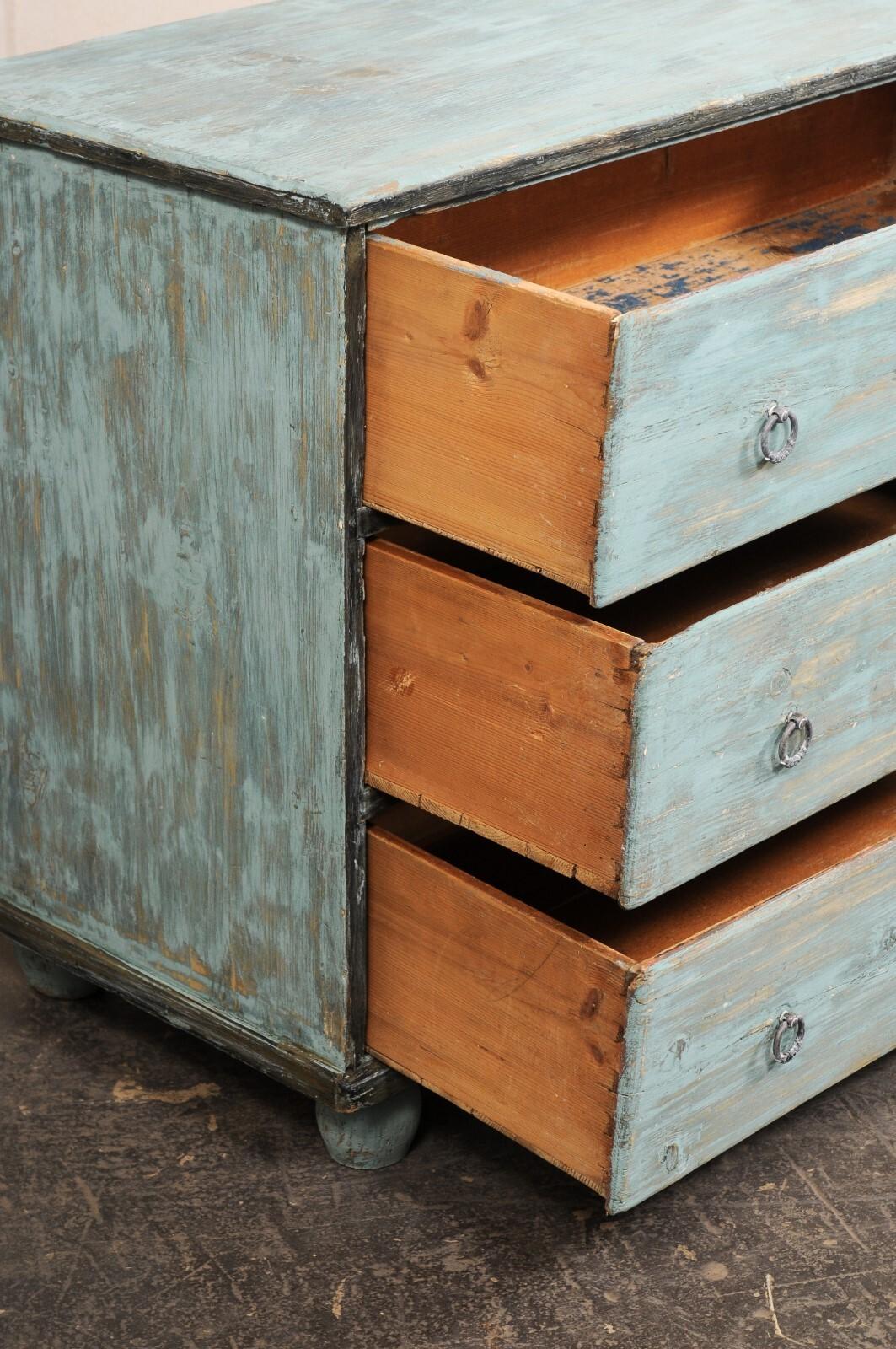 A.I.C. Commode française, couleur aqua clair Bon état - En vente à Atlanta, GA