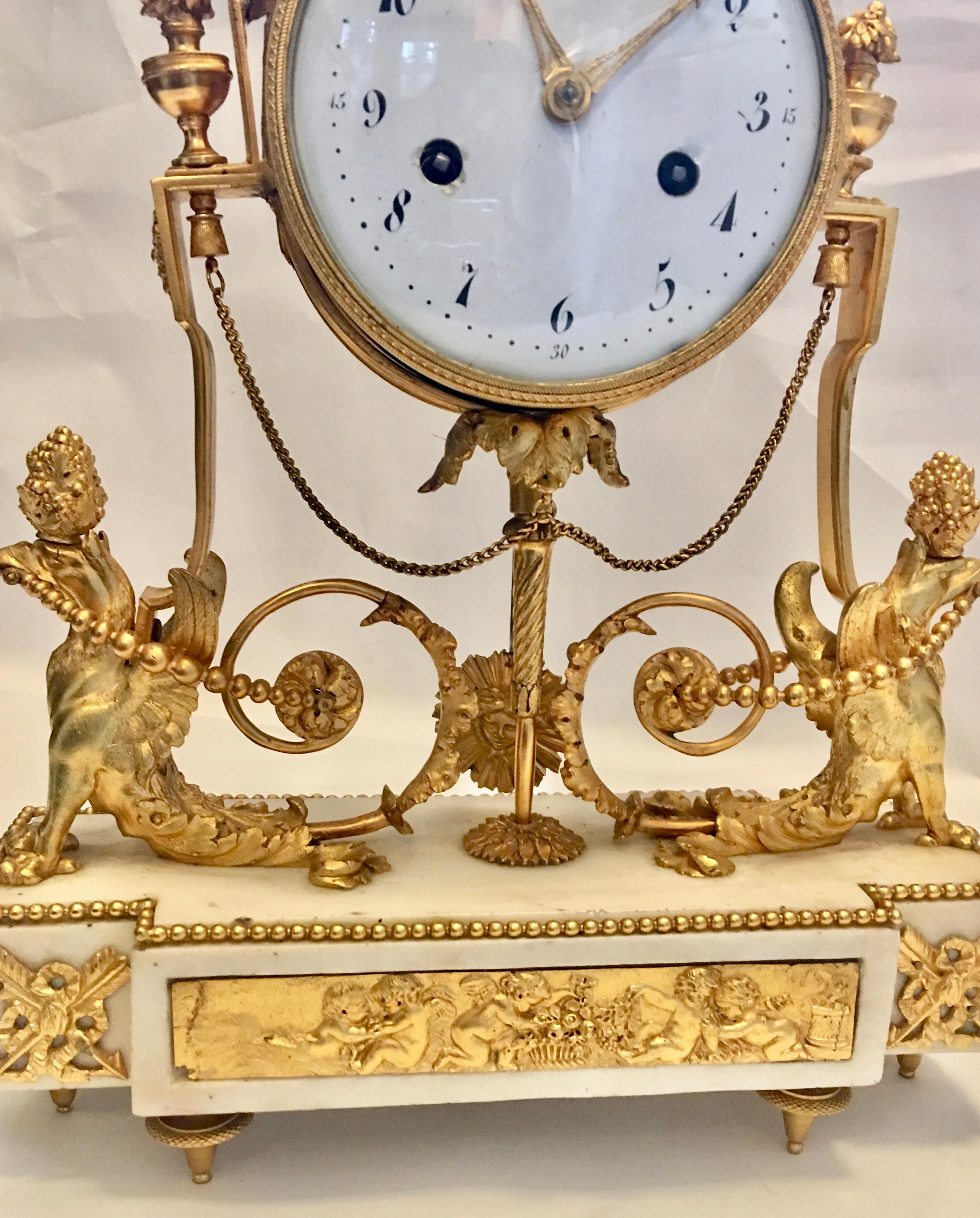 19th Century Late Louis XVI Ormolu and White Marble Striking Mantel Clock In Good Condition In London, Nottinghill