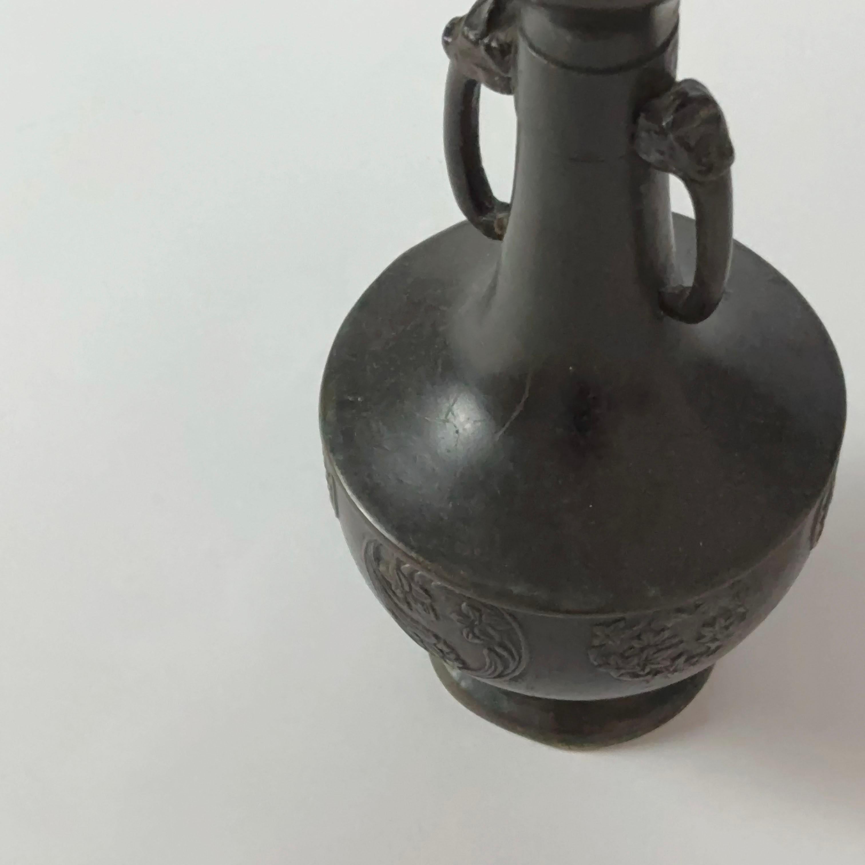 Late Meiji Period Japanese Bronze Bud Vase For Sale 2