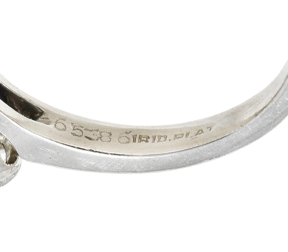 Vintage-Blumenring aus Platin mit 1,30 Karat Saphir und Diamant, späte Mitte des Jahrhunderts 2