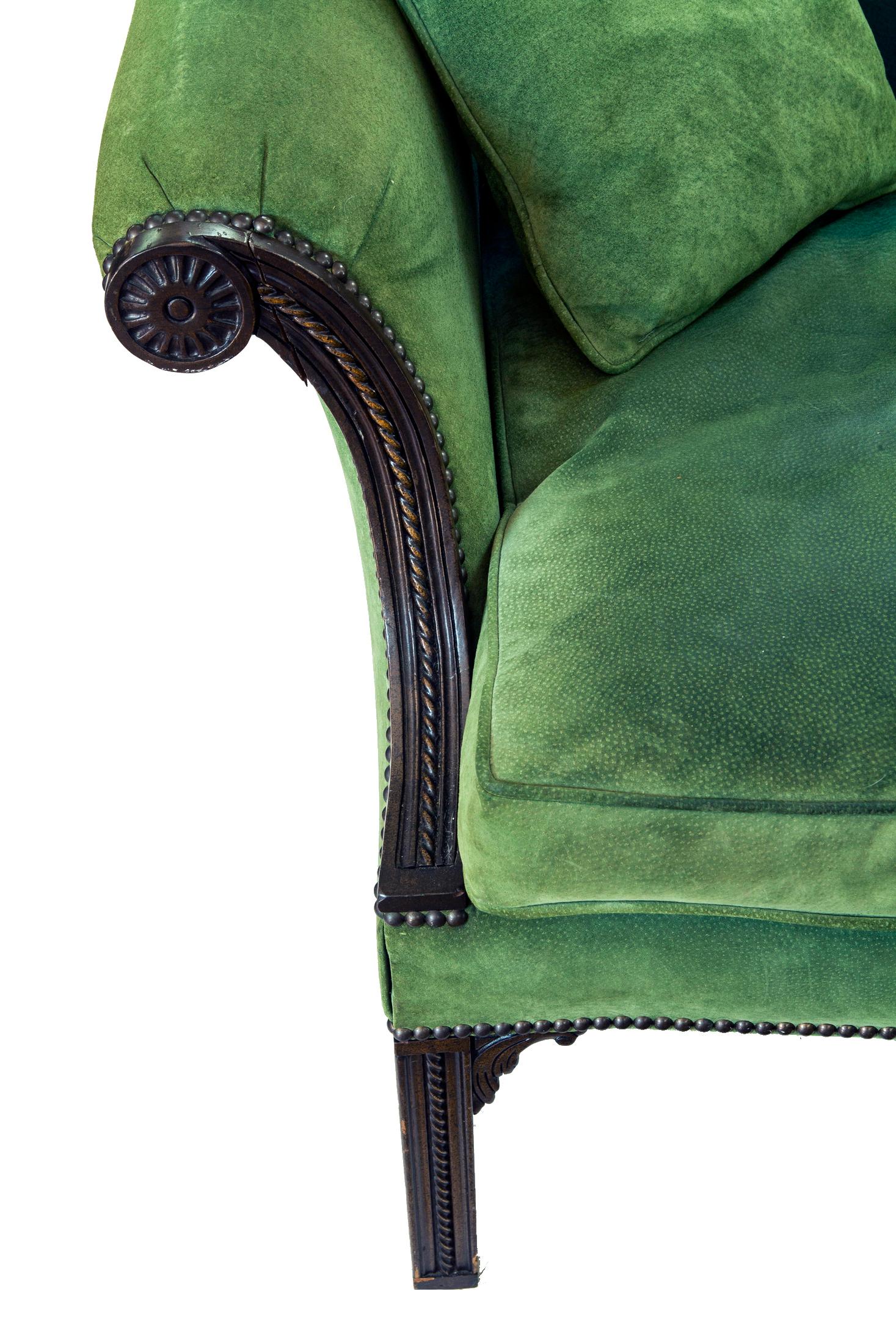 Cuir Canapé Chippendale en cuir de porc vert de la fin du milieu du siècle dernier Henredon en vente