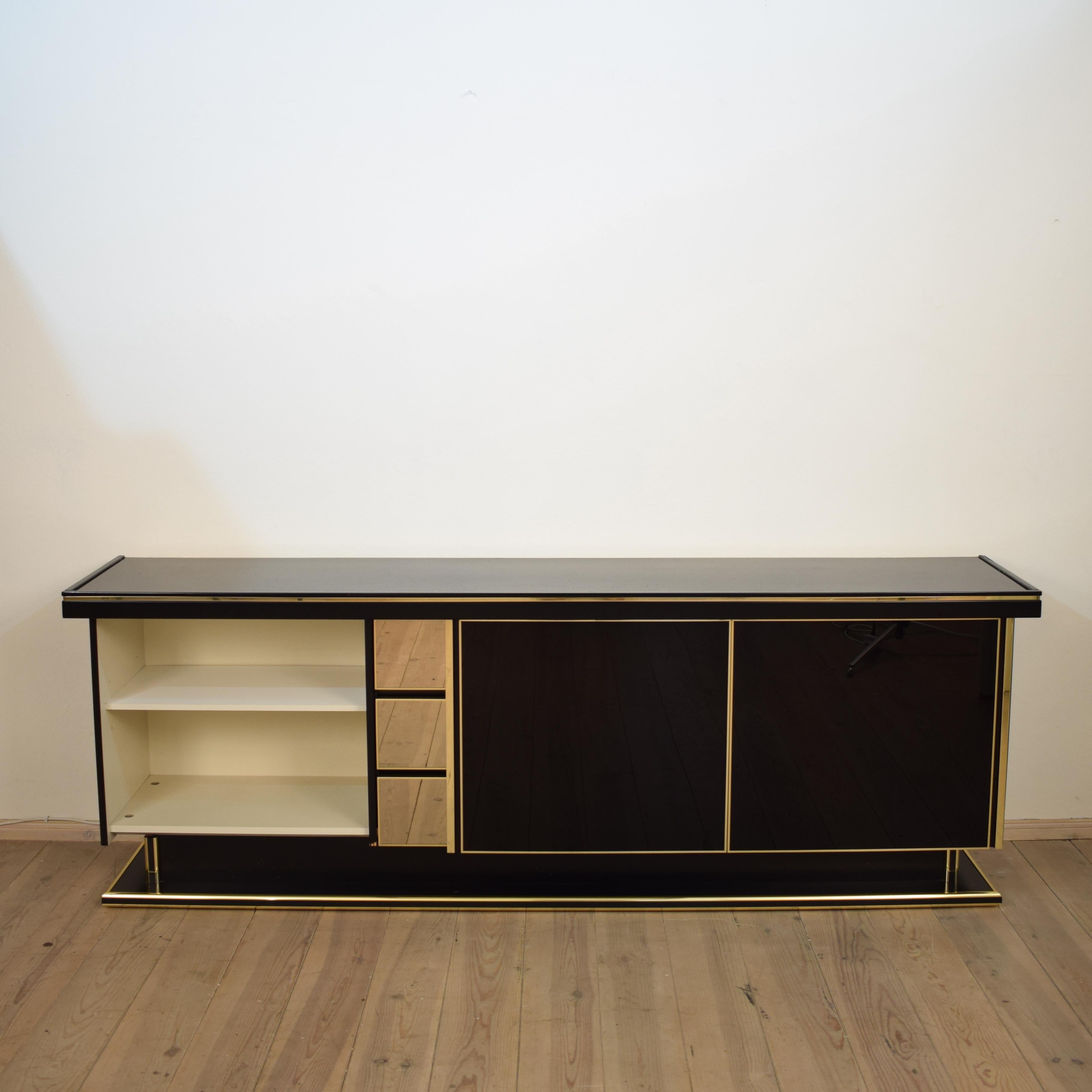 Late Mid-Century Modern Italian Black Lacquered and Brass Sideboard, circa 1980 1