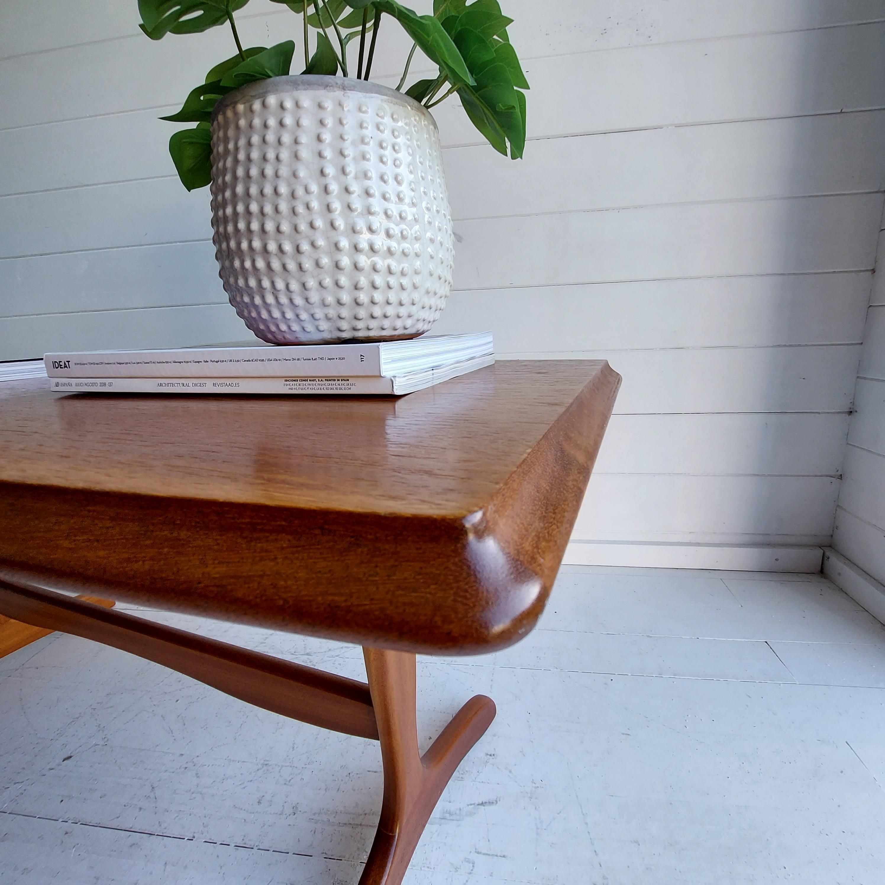 Late Mid Century Teak Coffee Table by Stucliffe Gplan Style, 80s For Sale 2