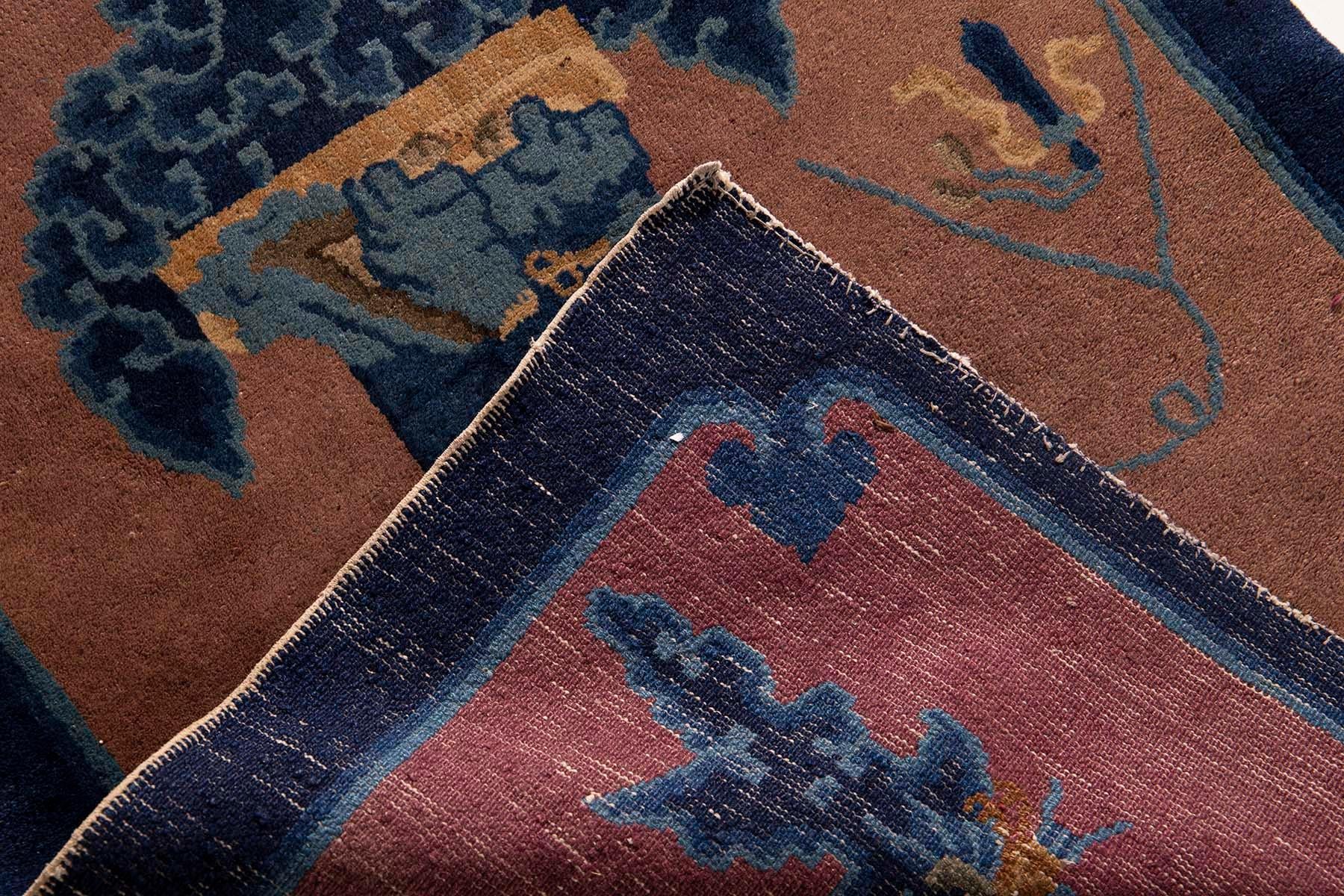 Späte Ming-Zeit Antiker Teppich mit Kaiser auf Wolken im Angebot 2