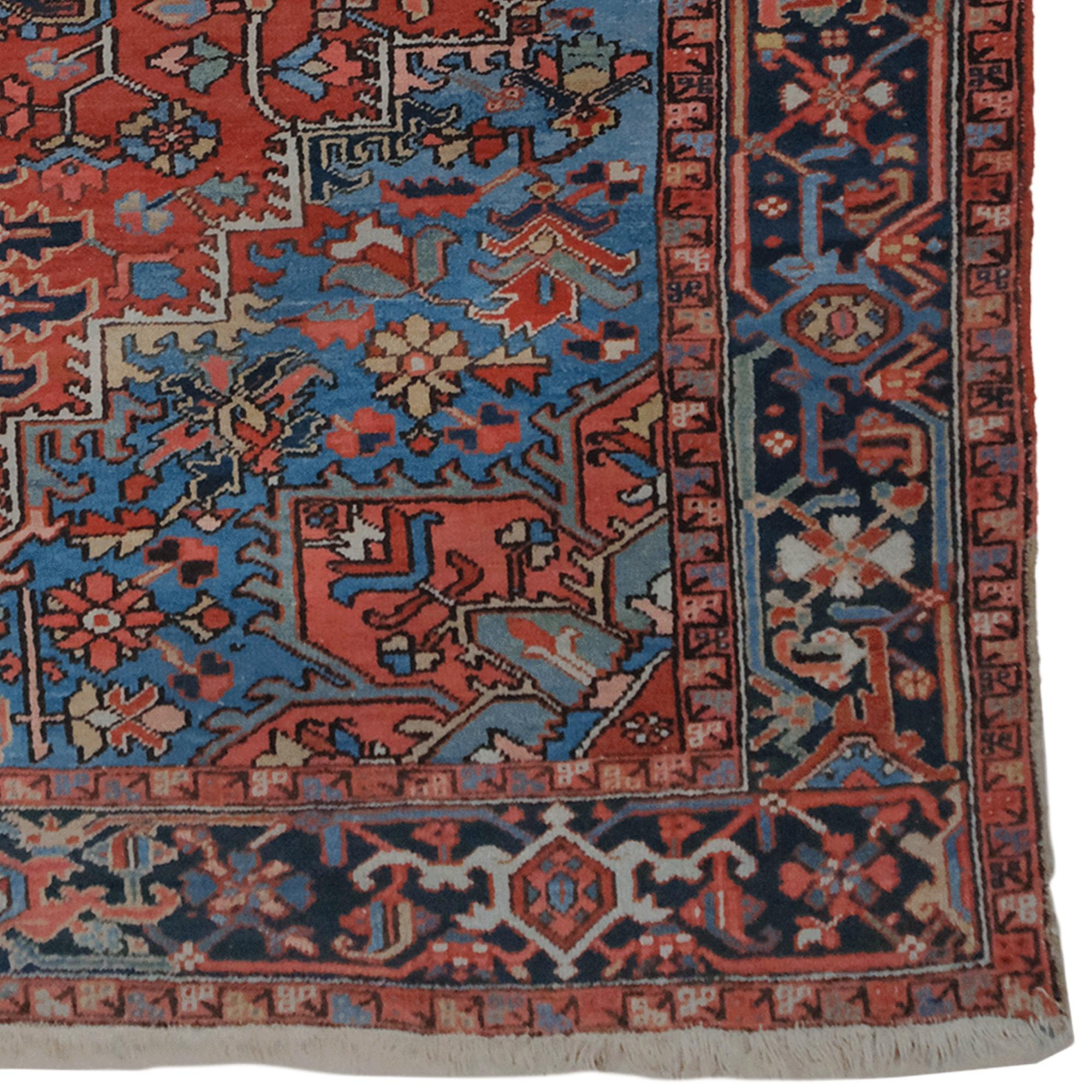Late of 19th Century Antique Heriz Carpet In Good Condition For Sale In Sultanahmet, 34