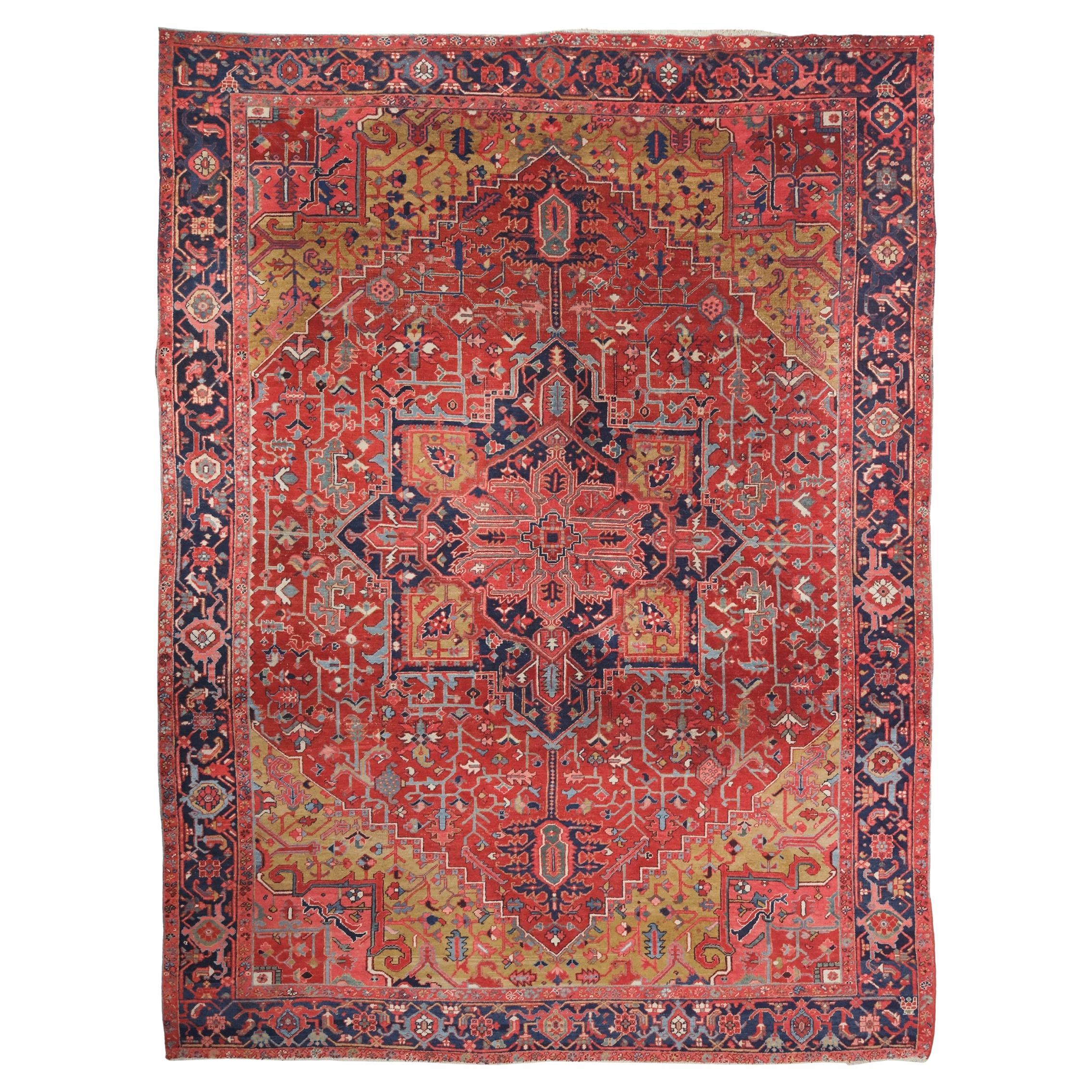 Late of 19th Century Antique Persian Heriz Carpet en venta
