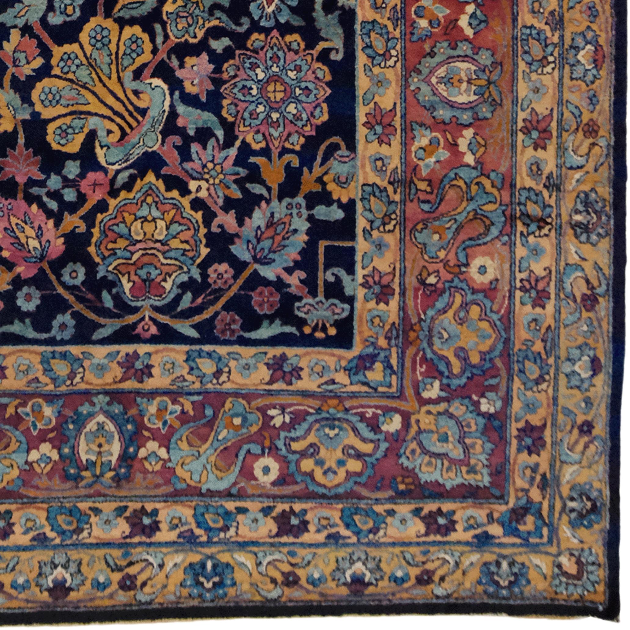 Late of 19th Century Antique Yezd Carpet In Good Condition For Sale In Sultanahmet, 34
