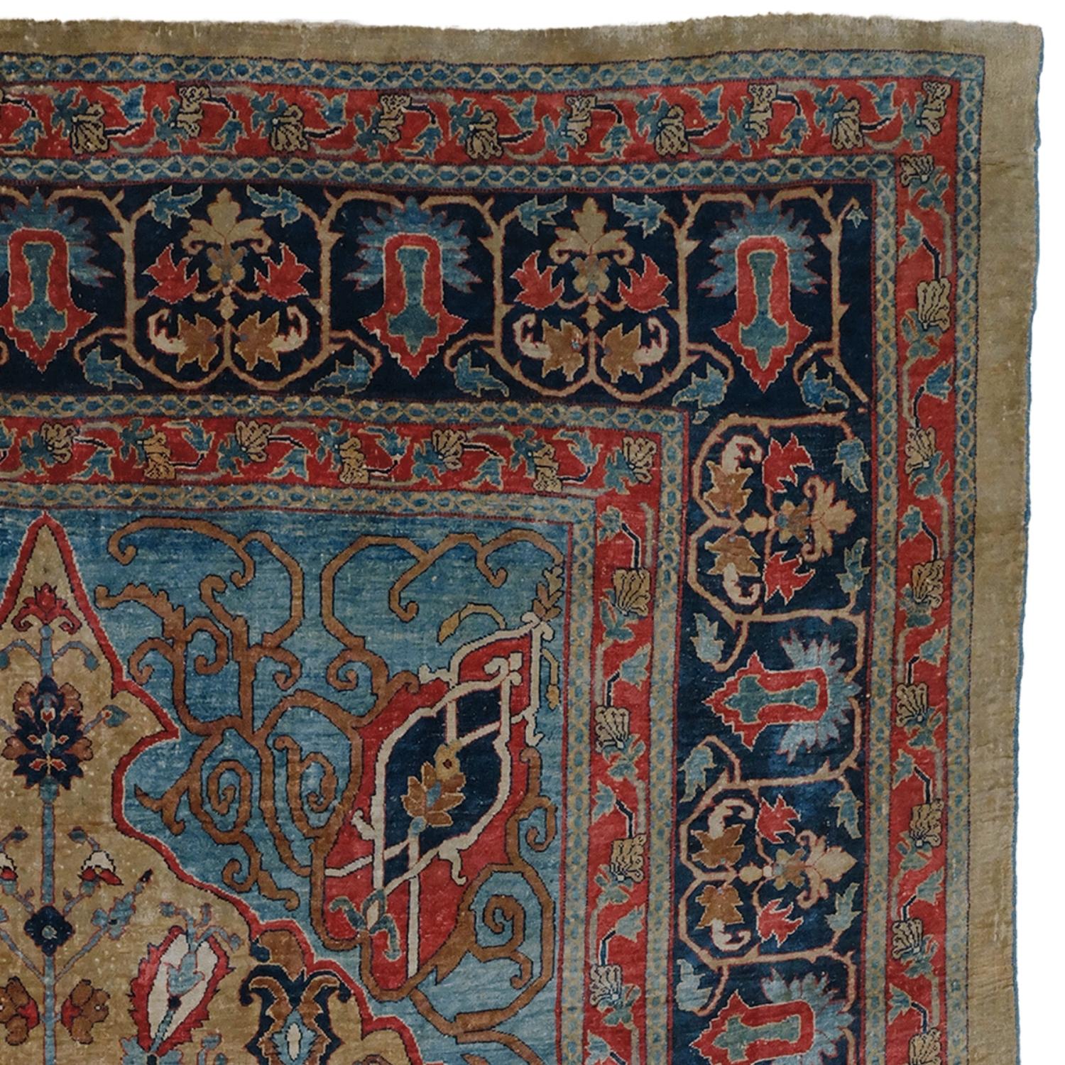 Late of 19th Century Heriz Silk Rug - Antique Silk Heriz Rug, Antique Silk Rug In Good Condition For Sale In Sultanahmet, 34