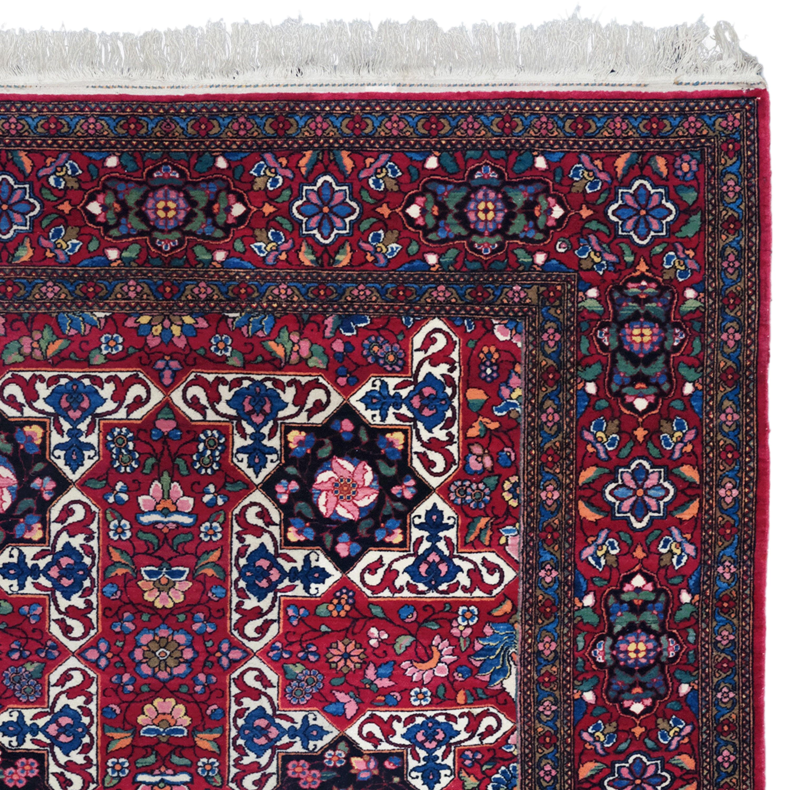Late of 19th Century Persian Isfahan Rug - Antique Wool Rug, Wool Rug For Sale 1