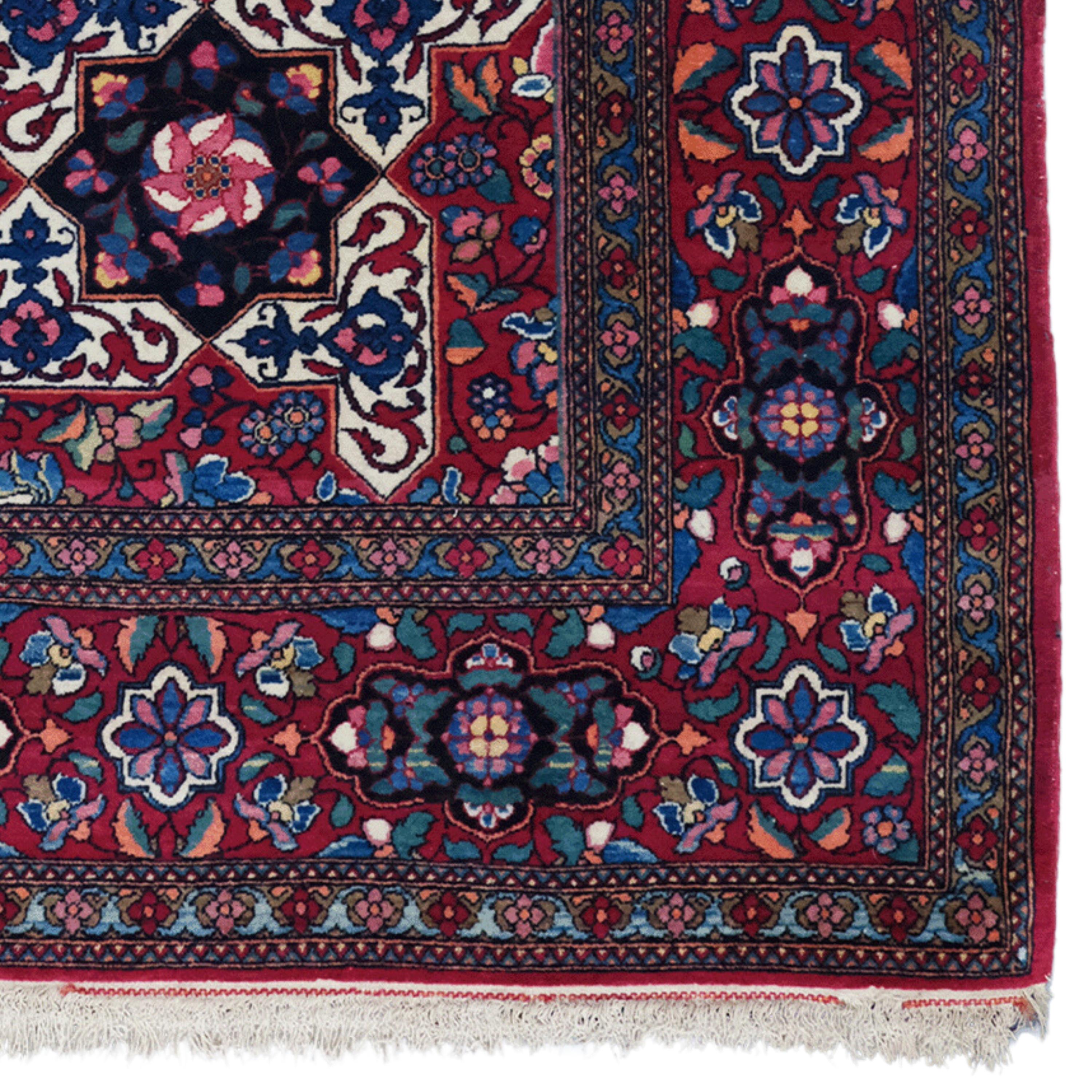 Late of 19th Century Persian Isfahan Rug - Antique Wool Rug, Wool Rug For Sale 2