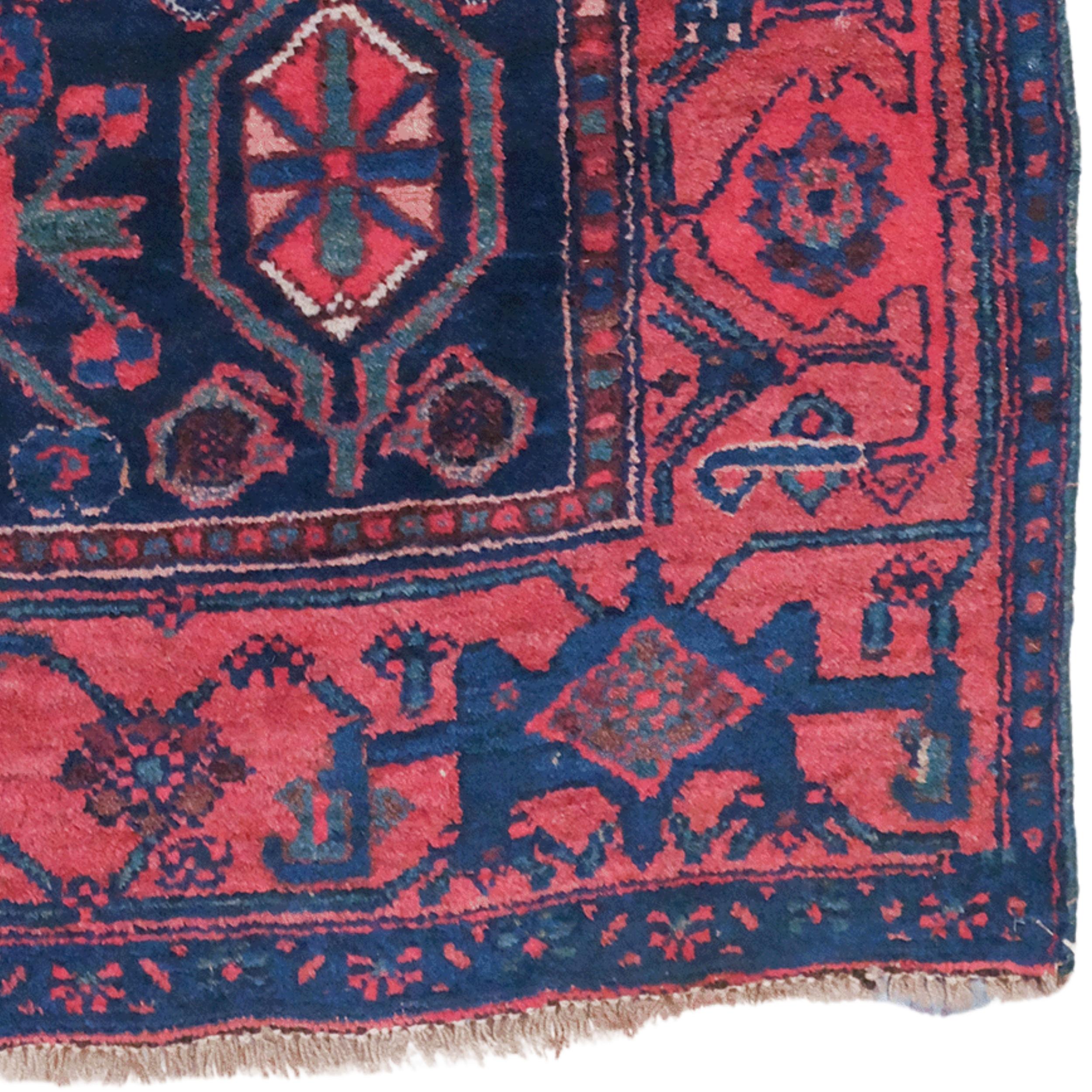 Bidjar-Teppich aus dem späten 19. Jahrhundert im Zustand „Gut“ im Angebot in Sultanahmet, 34