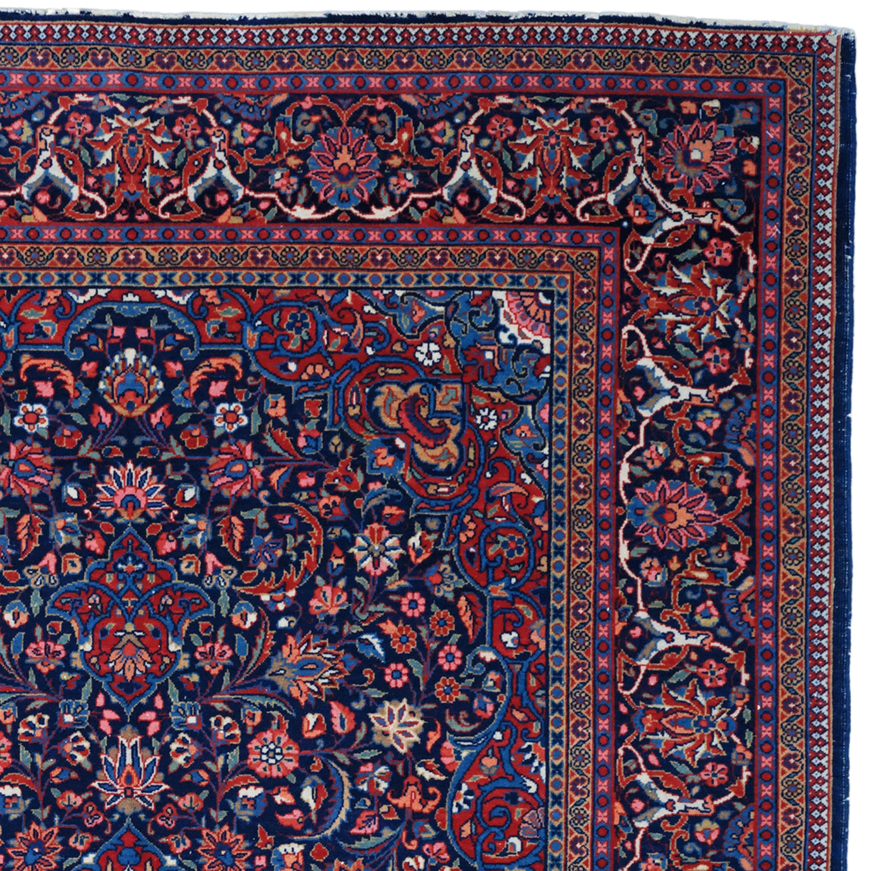 Late of the 19th Century Persian Keshan Rug - Antique Wool Rug For Sale 1