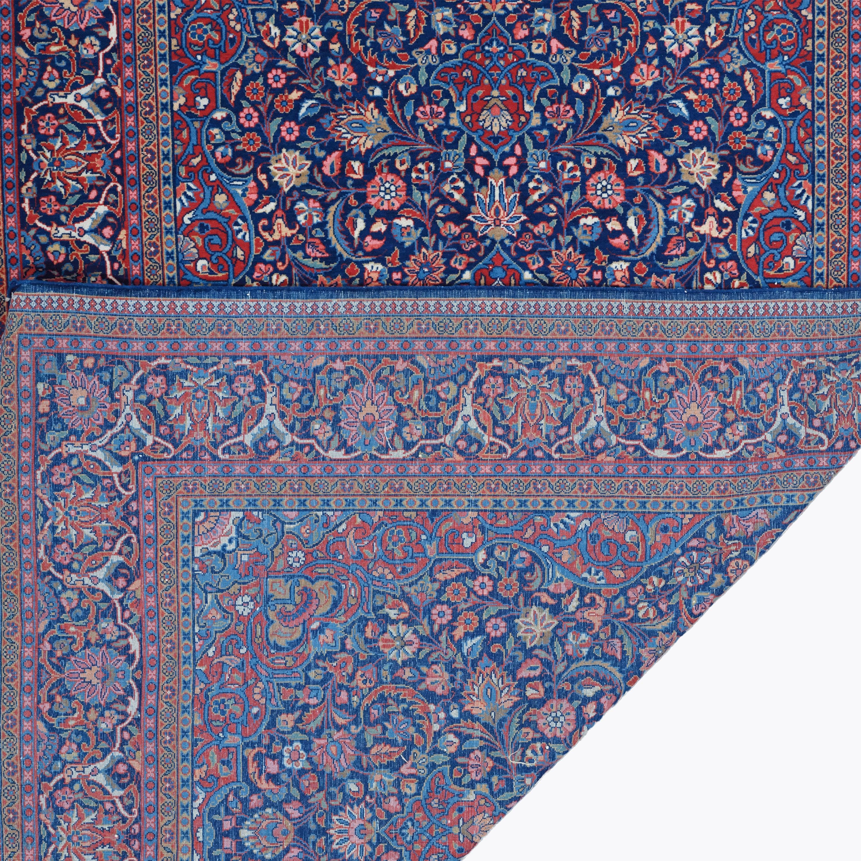 Late of the 19th Century Persian Keshan Rug - Antique Wool Rug For Sale 3