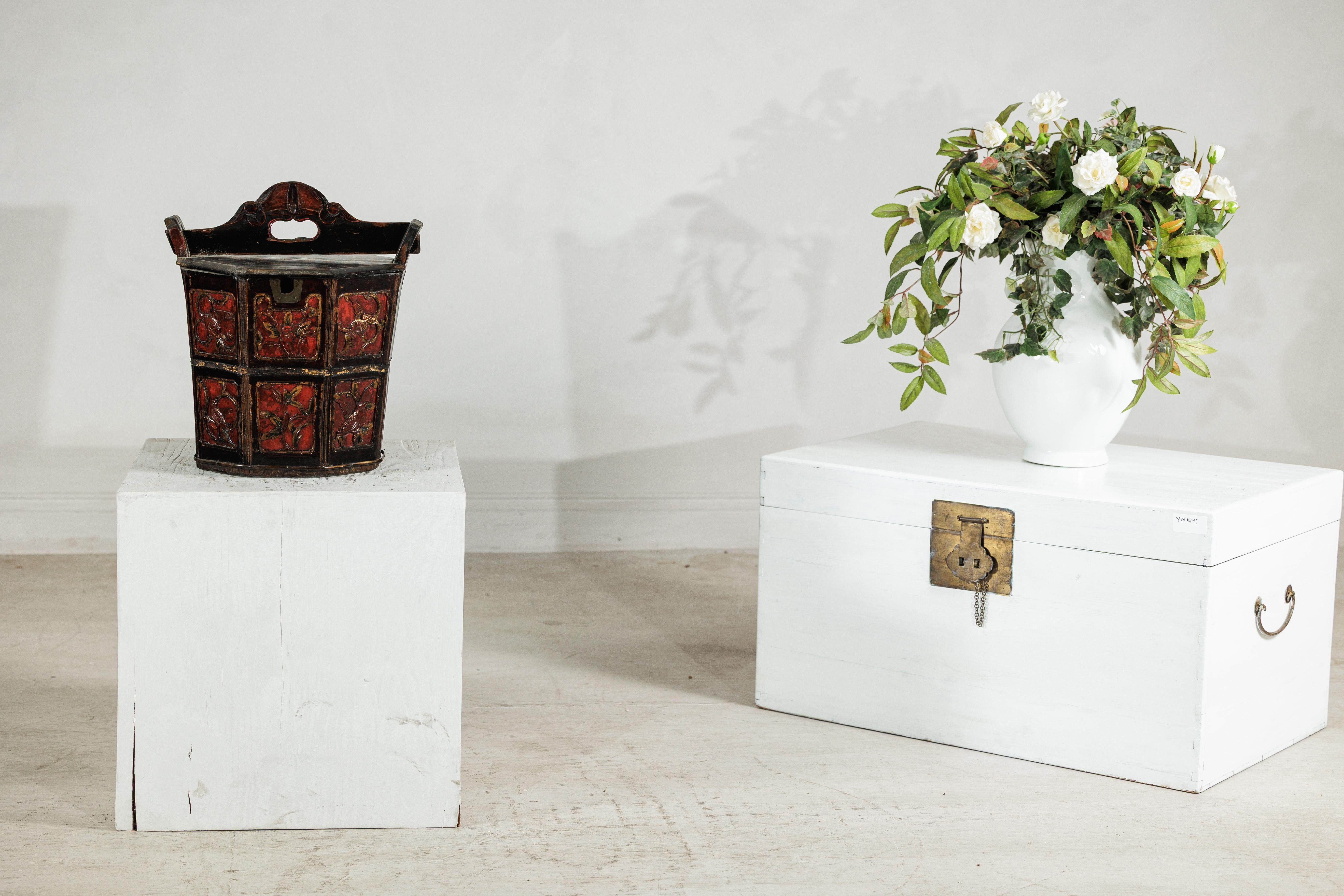 Hand-Carved Late Qing Chinese Red and Black Lacquered Rice Measure Bucket with Carved Panels For Sale