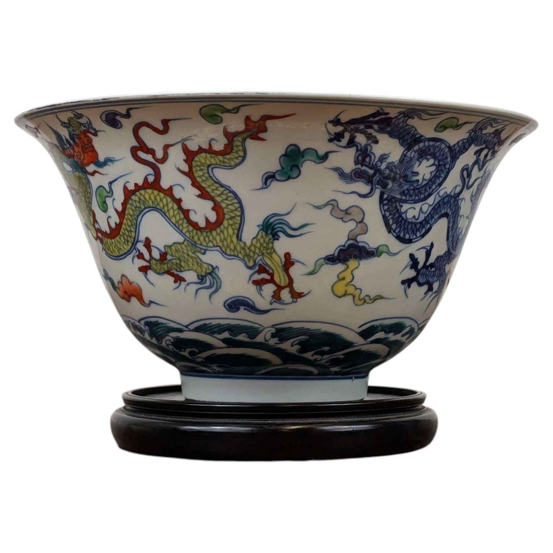Late Qing Chinese Wucai Porcelain Bowl with Five Dragons, Guangxu Period