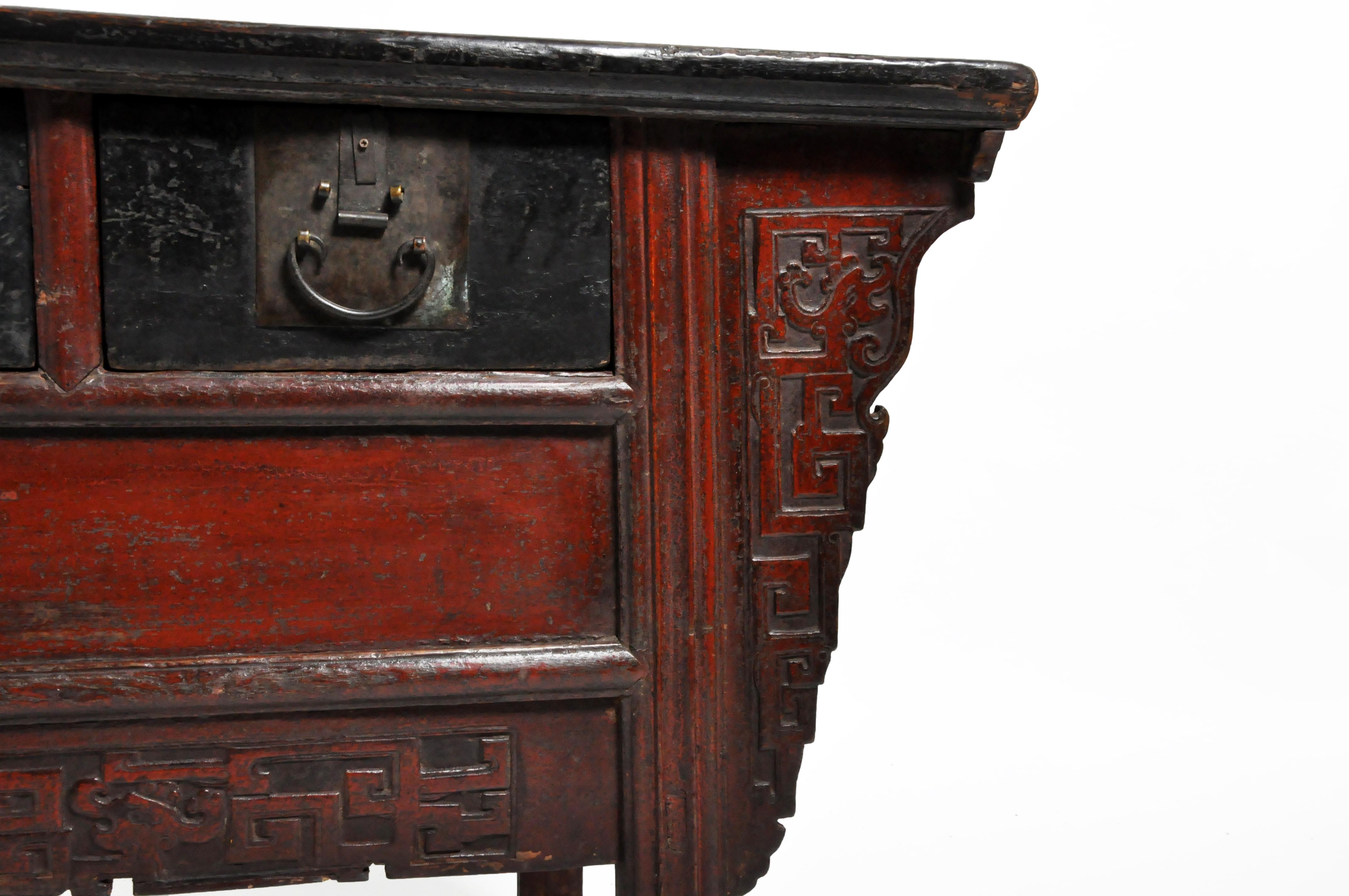 Late Qing Dynasty Altar Coffer with 3 Drawers and Original Patina 7