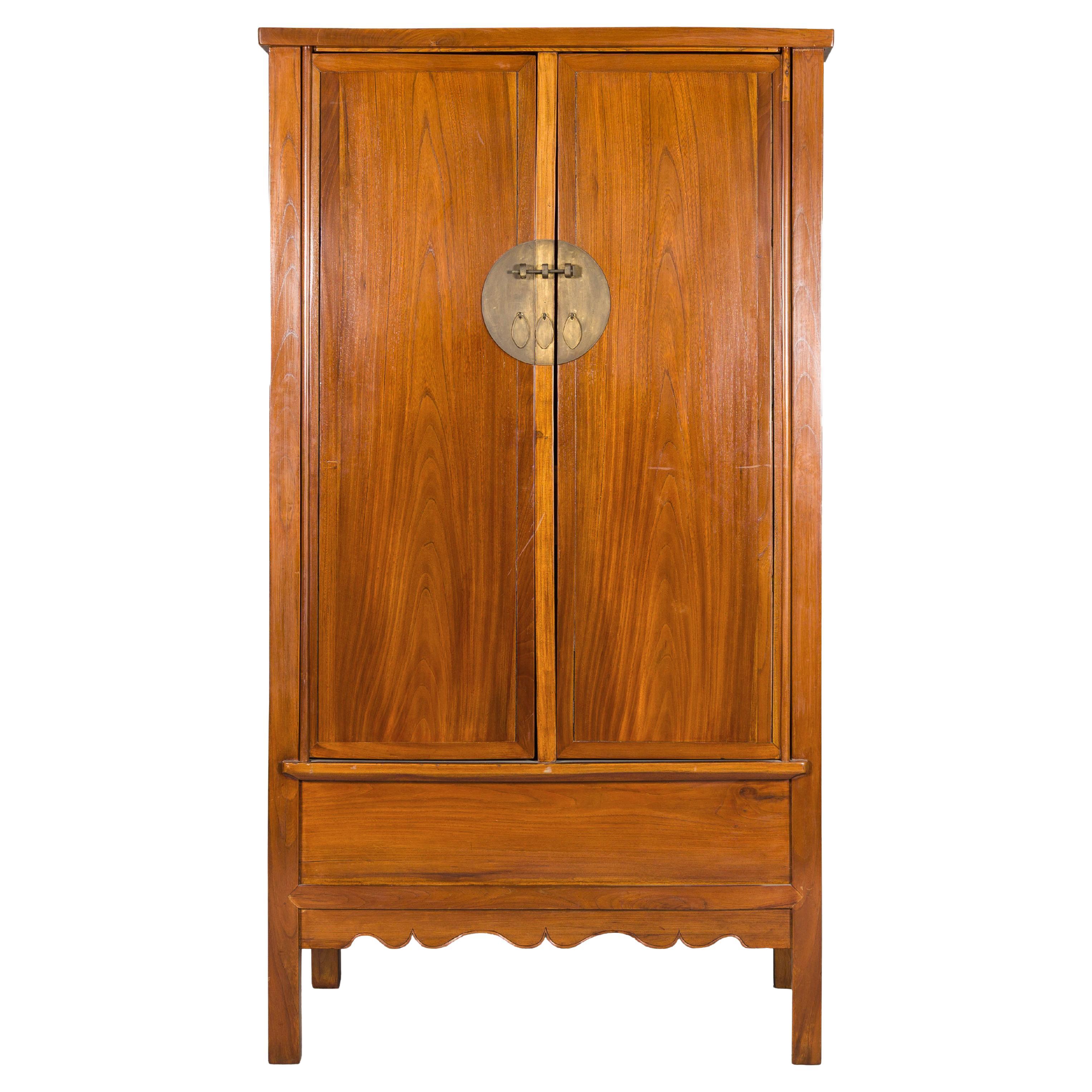 Armoire in olmo della tarda dinastia Qing con cassetti e scomparto inferiore nascosto in vendita