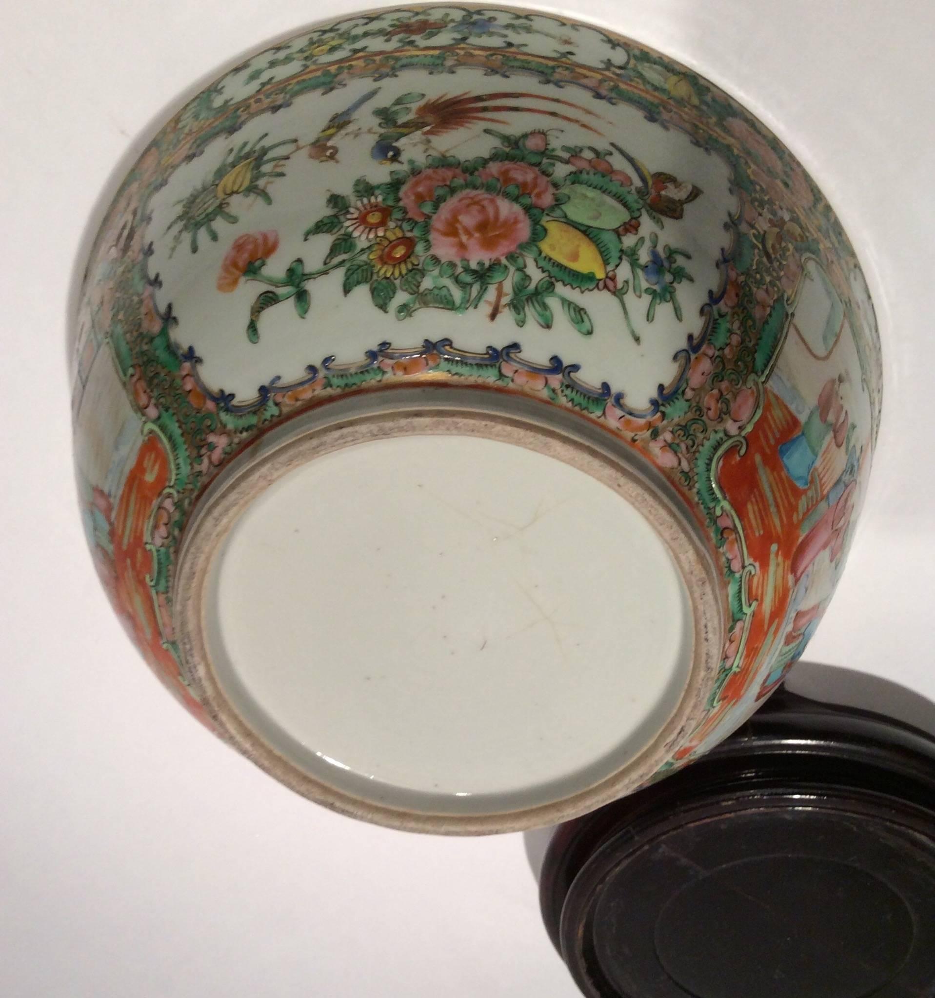 Porcelain Late Qing Dynasty Rose Medallion Punch Bowl