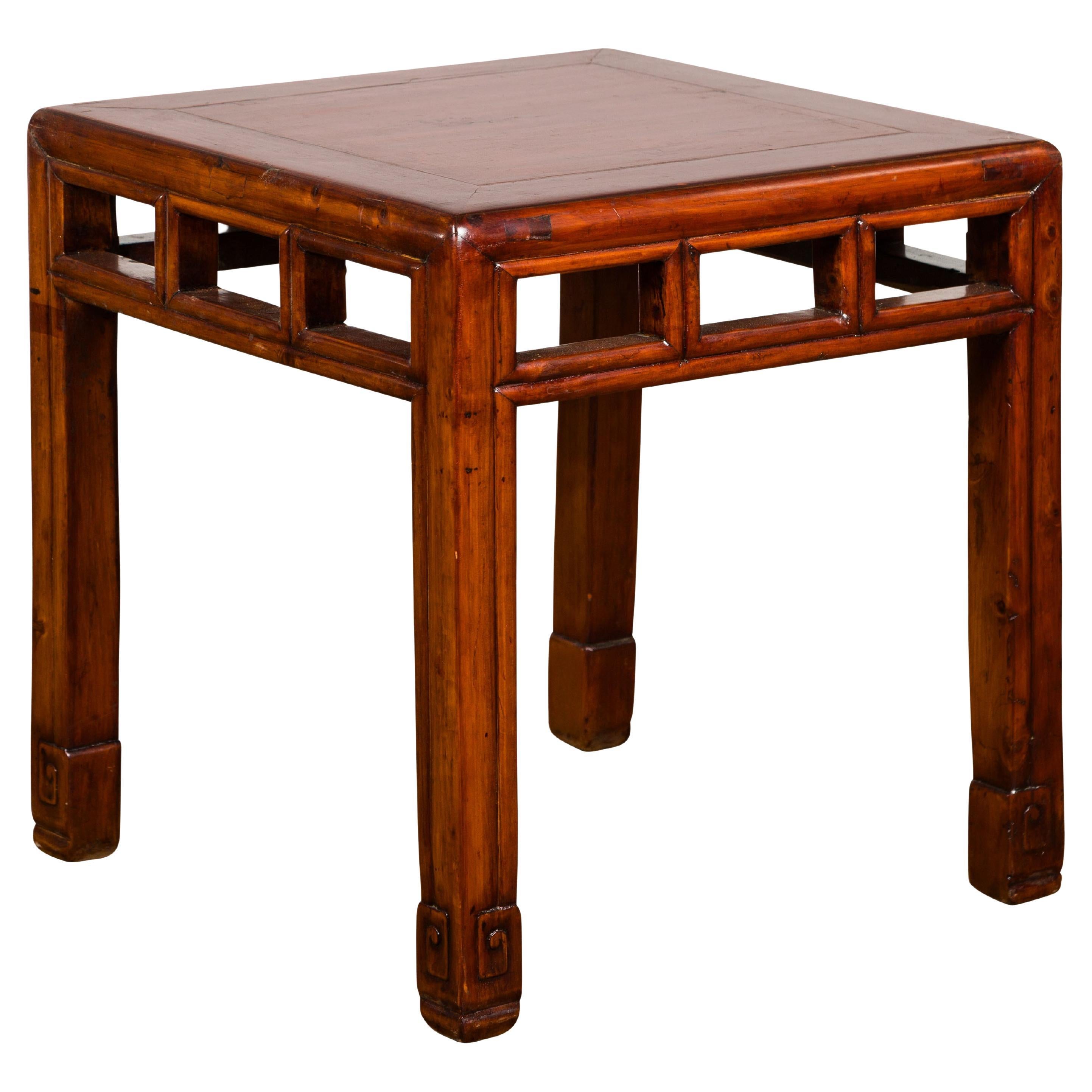 Late Qing Dynasty Small Side Table with Pillar Strut Motifs and Scrolling Feet For Sale