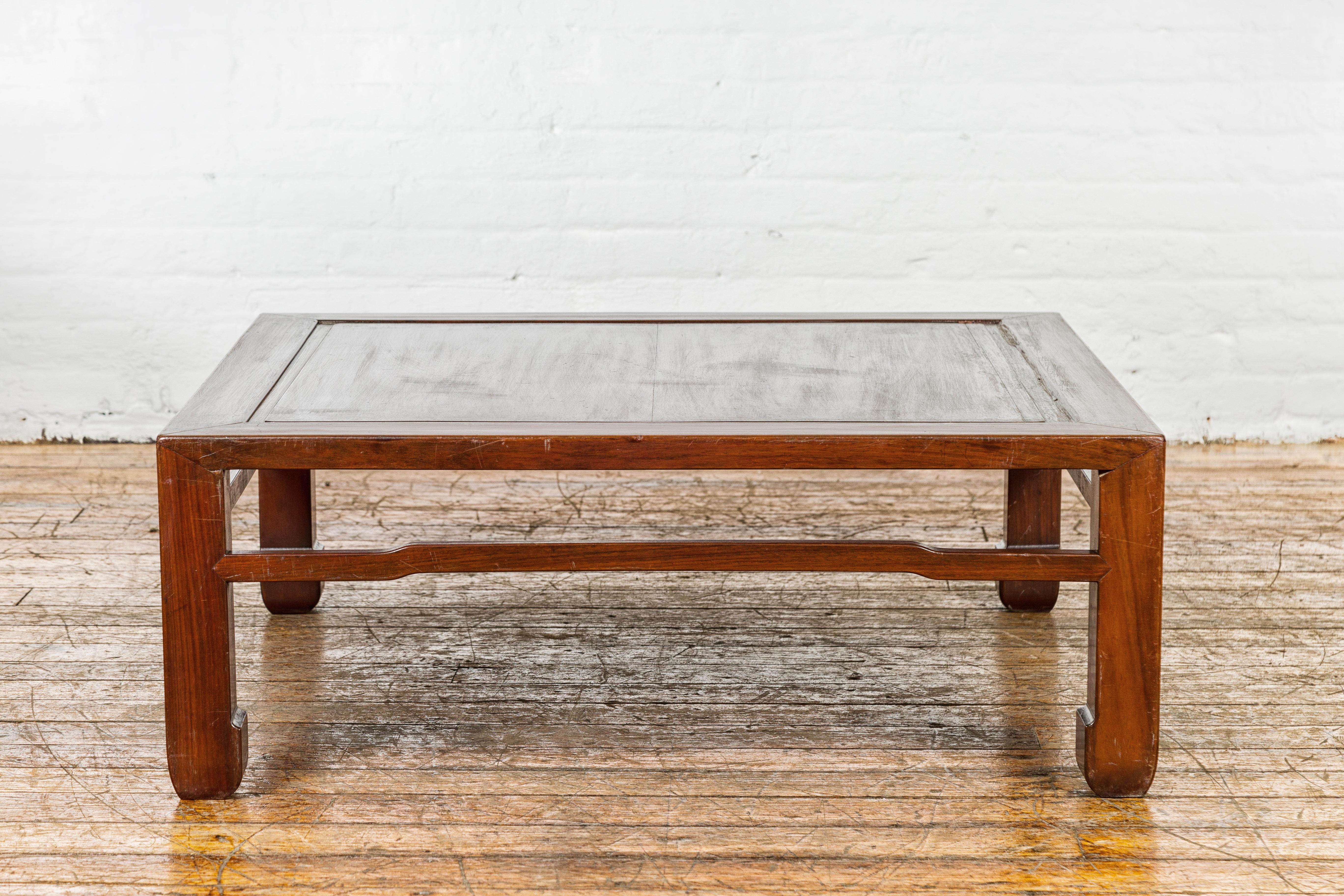 20th Century Late Qing Dynasty Square Coffee Table with Horse Hoof Legs and Stretchers For Sale