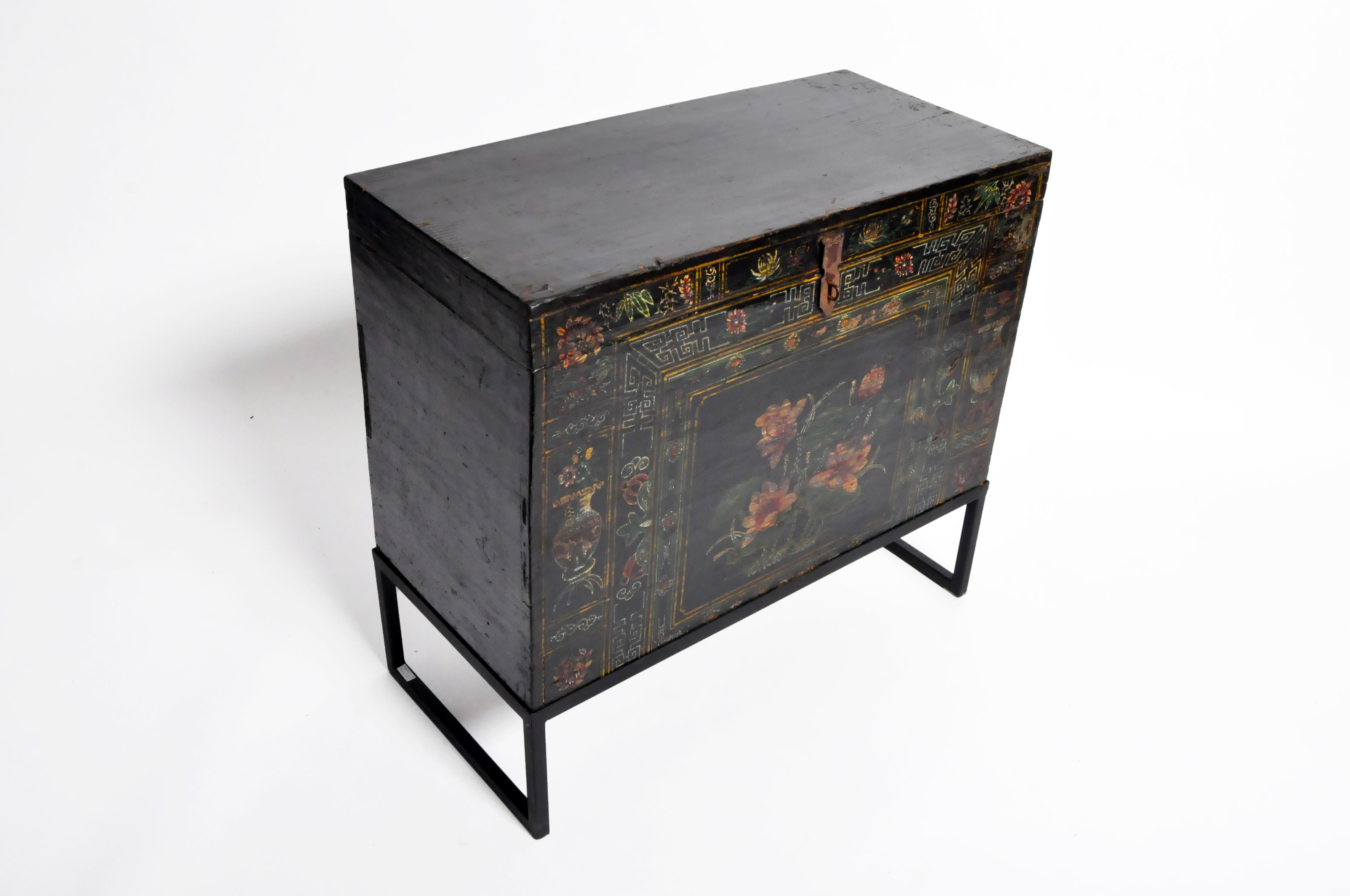 Late Qing Dynasty Storage Chest with Painting and Metal Base 3